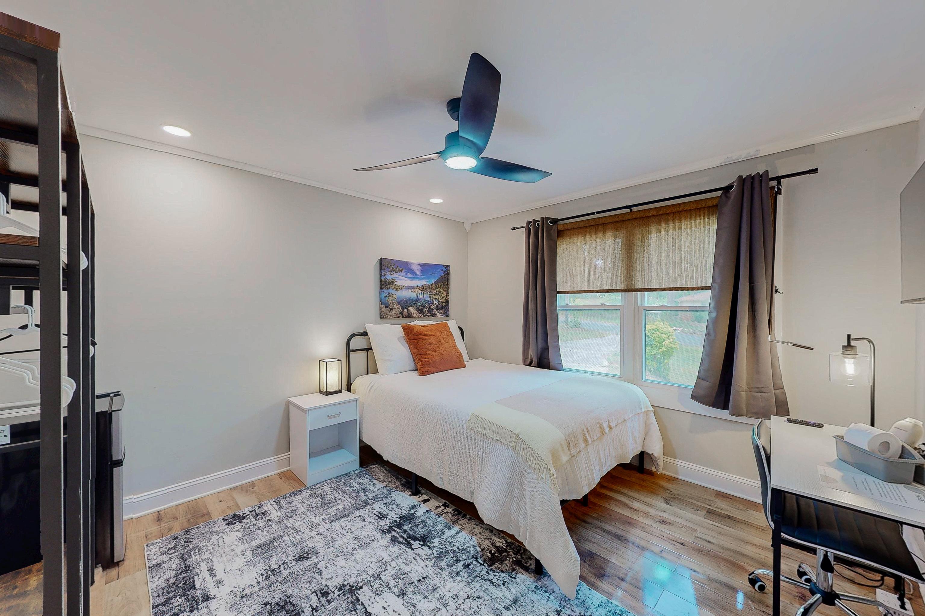Furnished room for rent in Stone Mountain — Clover photo 5