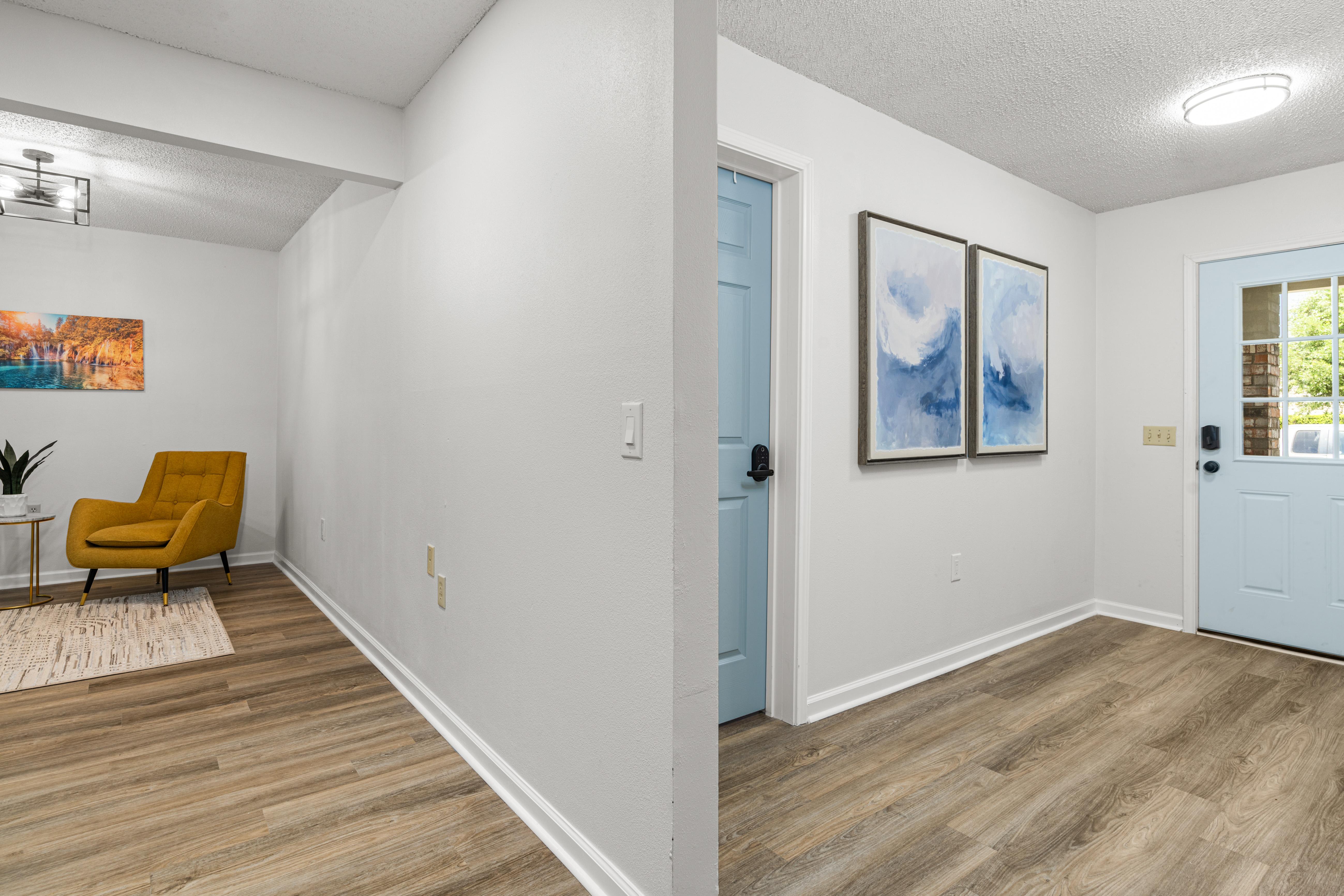 Furnished room for rent in Northeast Side — Mission photo 13