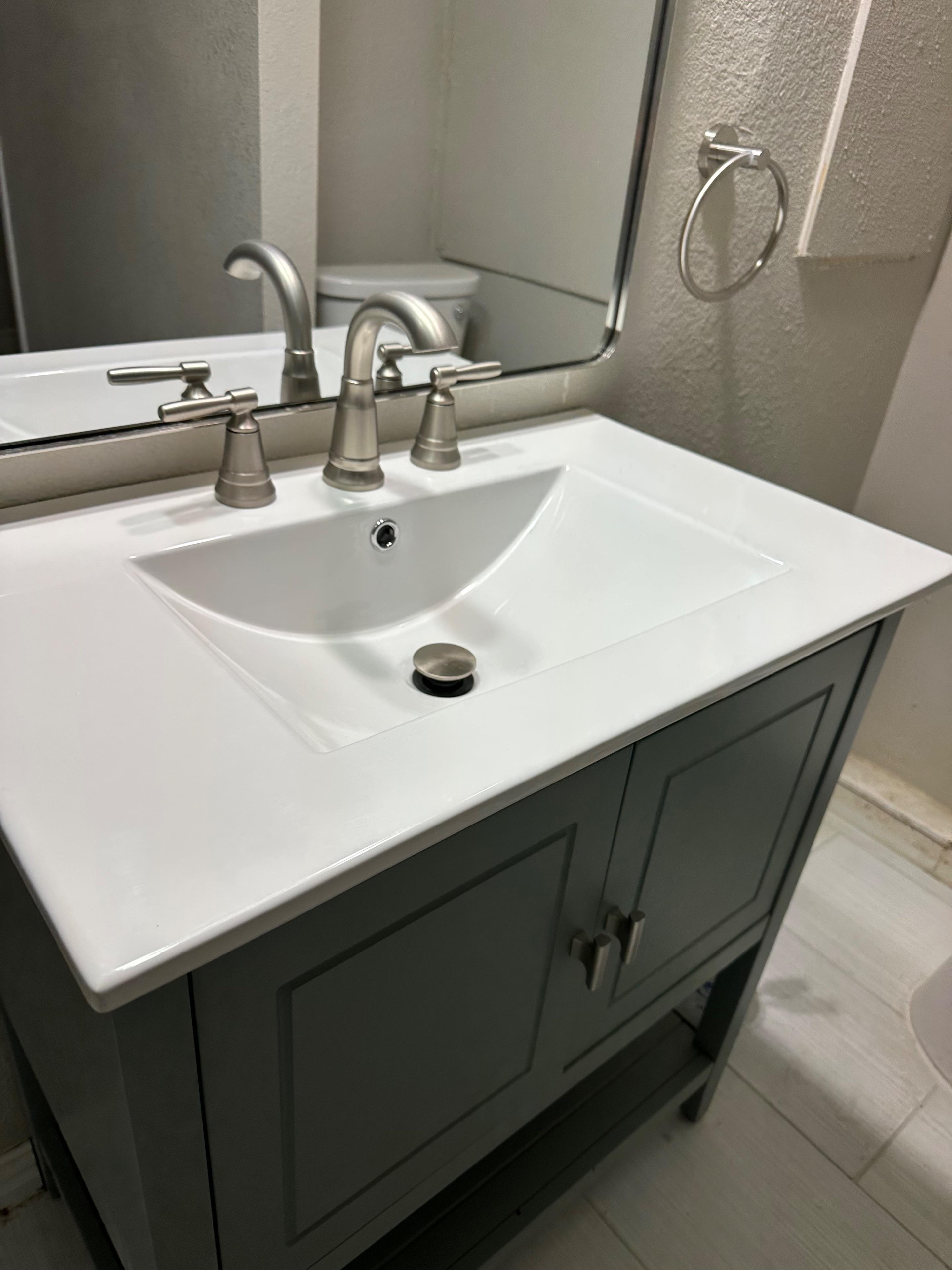 Room for Rent - Spacious & Comfortable Home in East Dallas – Near Shops & Transit