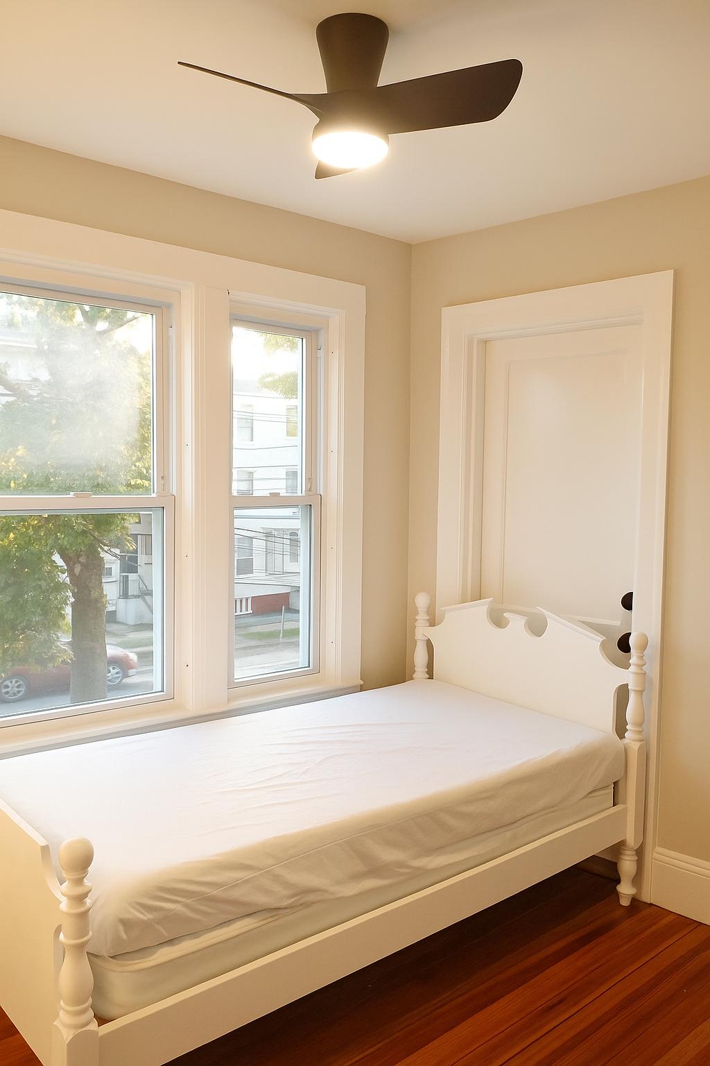 Room for Rent - Live in this historic 'Shoemakers Mansion' in Marlborough, halfway between Boston and Worcester.