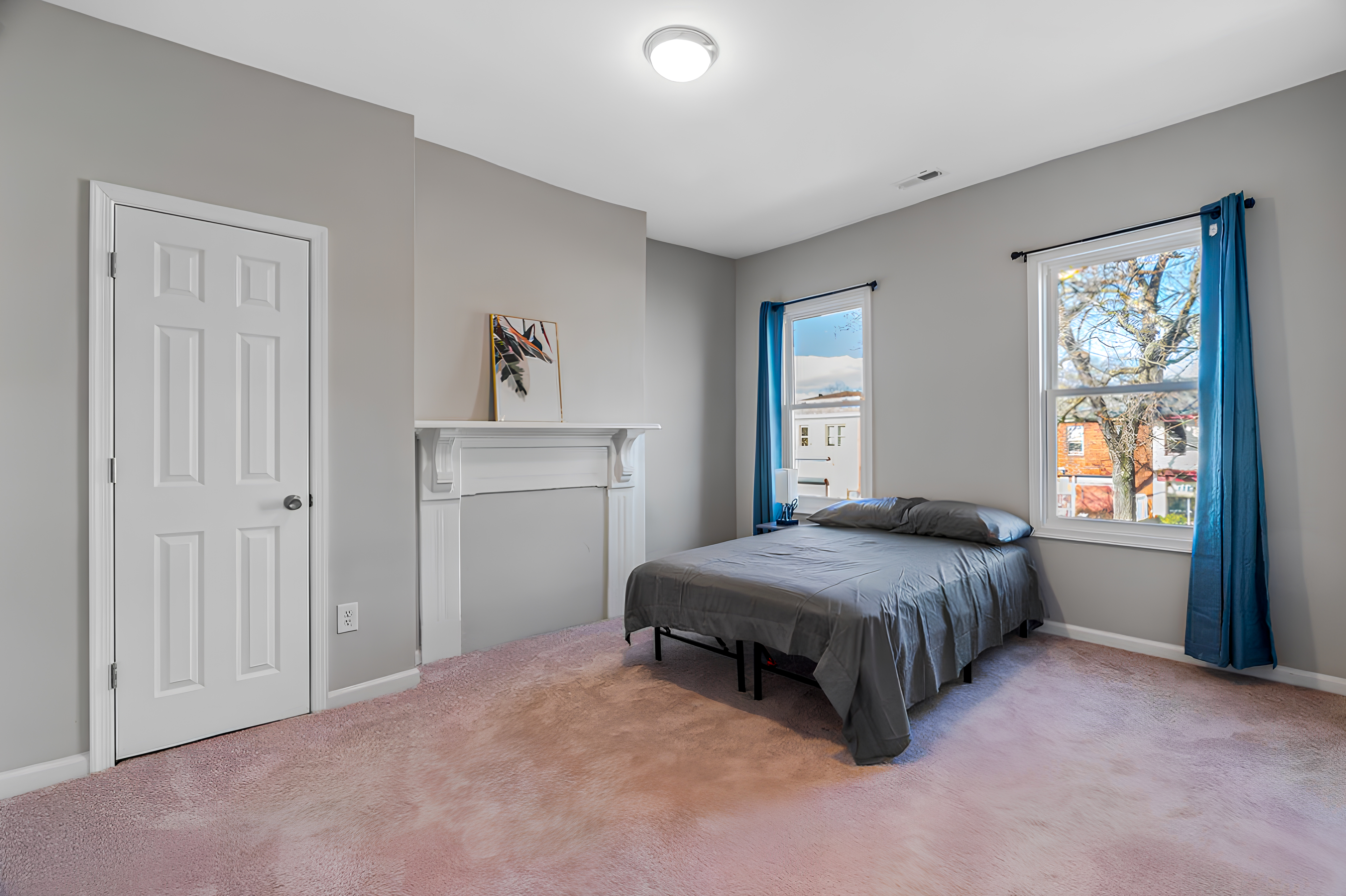 Room for Rent - North Side Home, less than a minute walk to transit stop 1st & Front