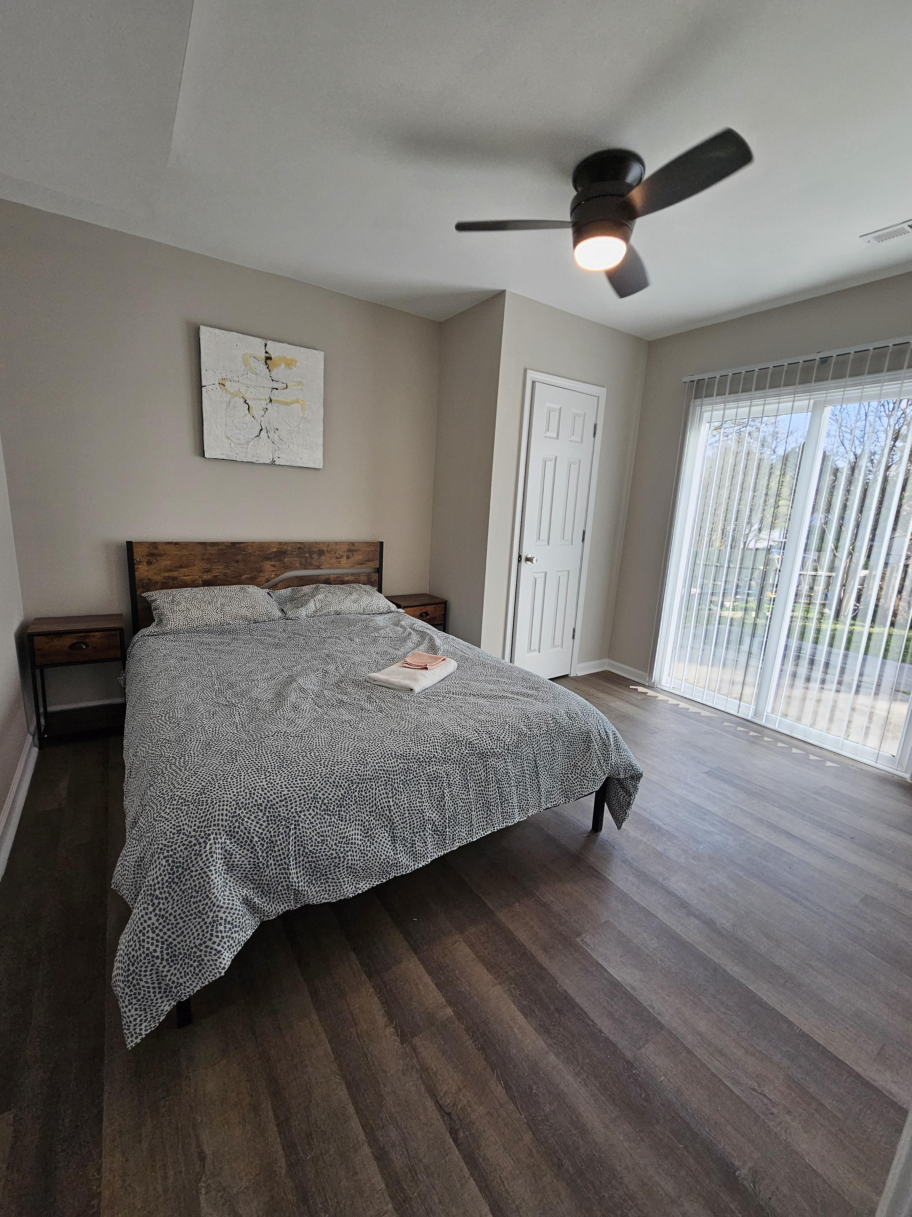 Room for Rent - Live in Marshbrooke. Short 9 mile drive from Uptown Charlotte