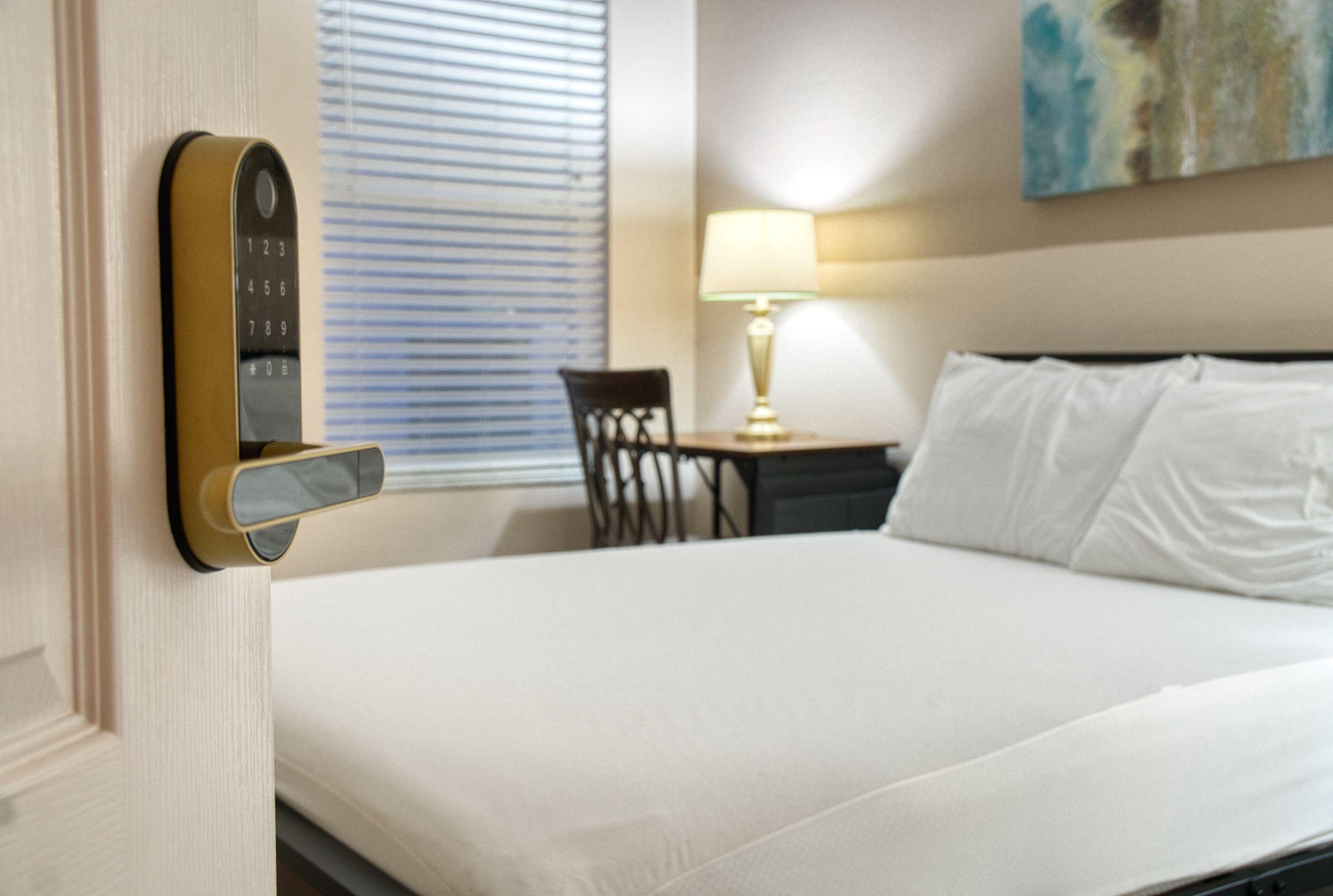 Room for Rent - Spacious Home with Private Pool Smart TV Workstation Vinyl Flooring Ceiling Fan Mirror