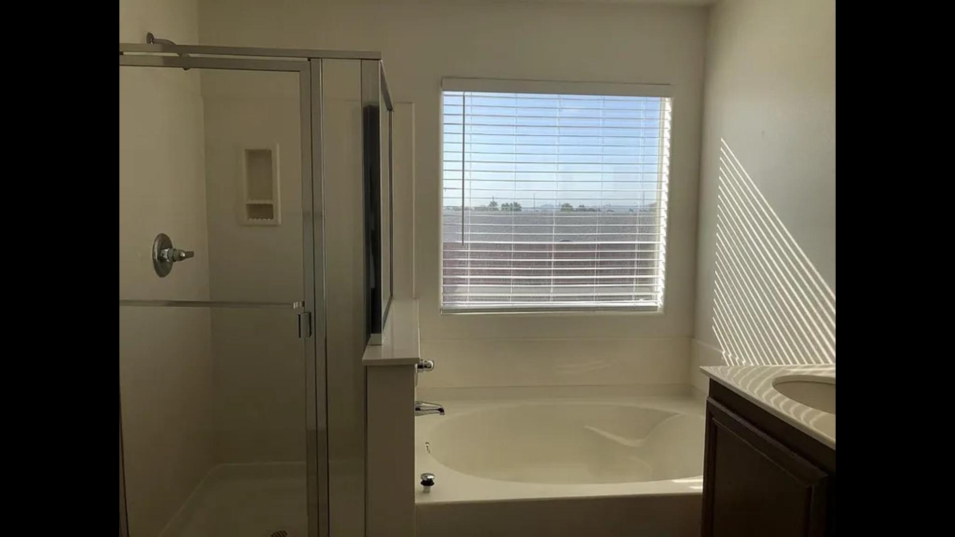 Room for Rent - 3 Rooms For Rent - North Las Vegas Home