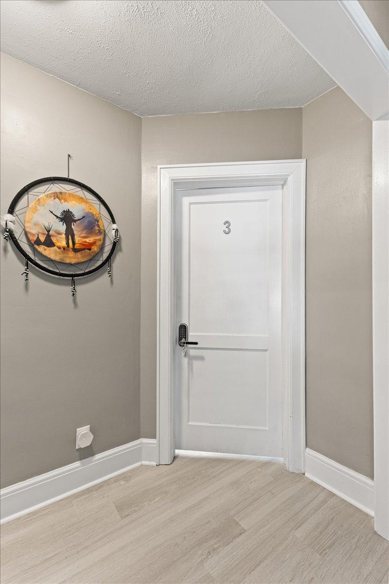 Room for Rent - Large Modern Bristol Home