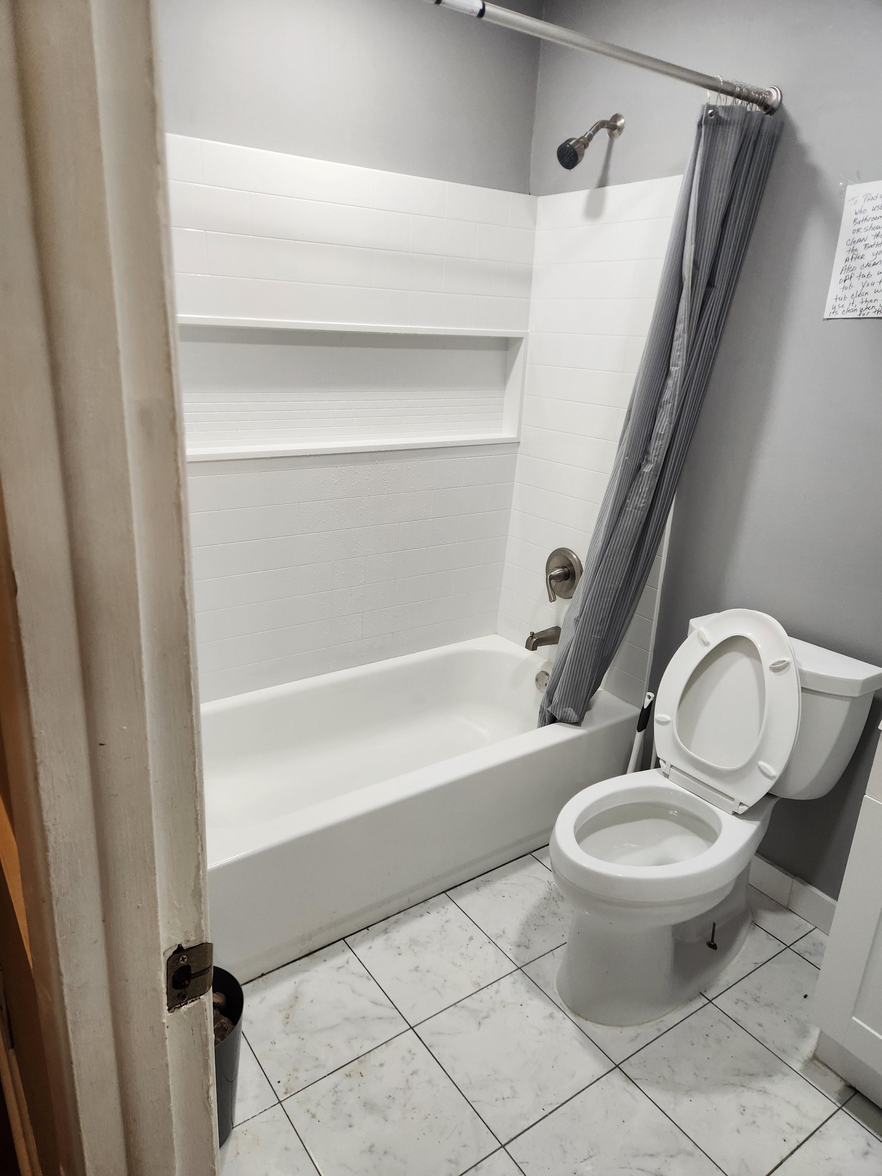 Furnished room for rent in McAfee, Atlanta — Chestnut photo 8