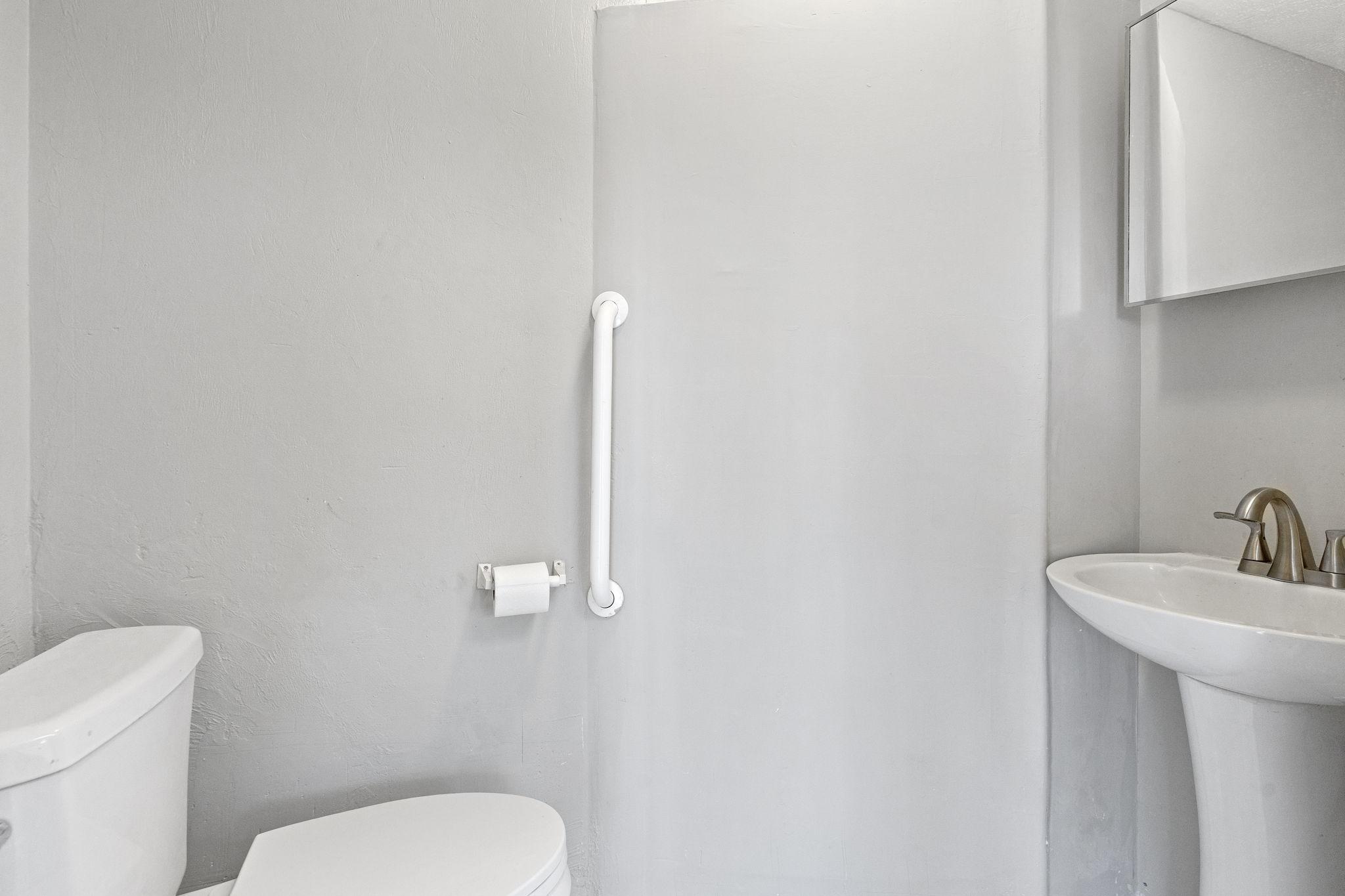 Room for Rent - Palm Coast Rooms – Budget-Friendly & Comfortable Living