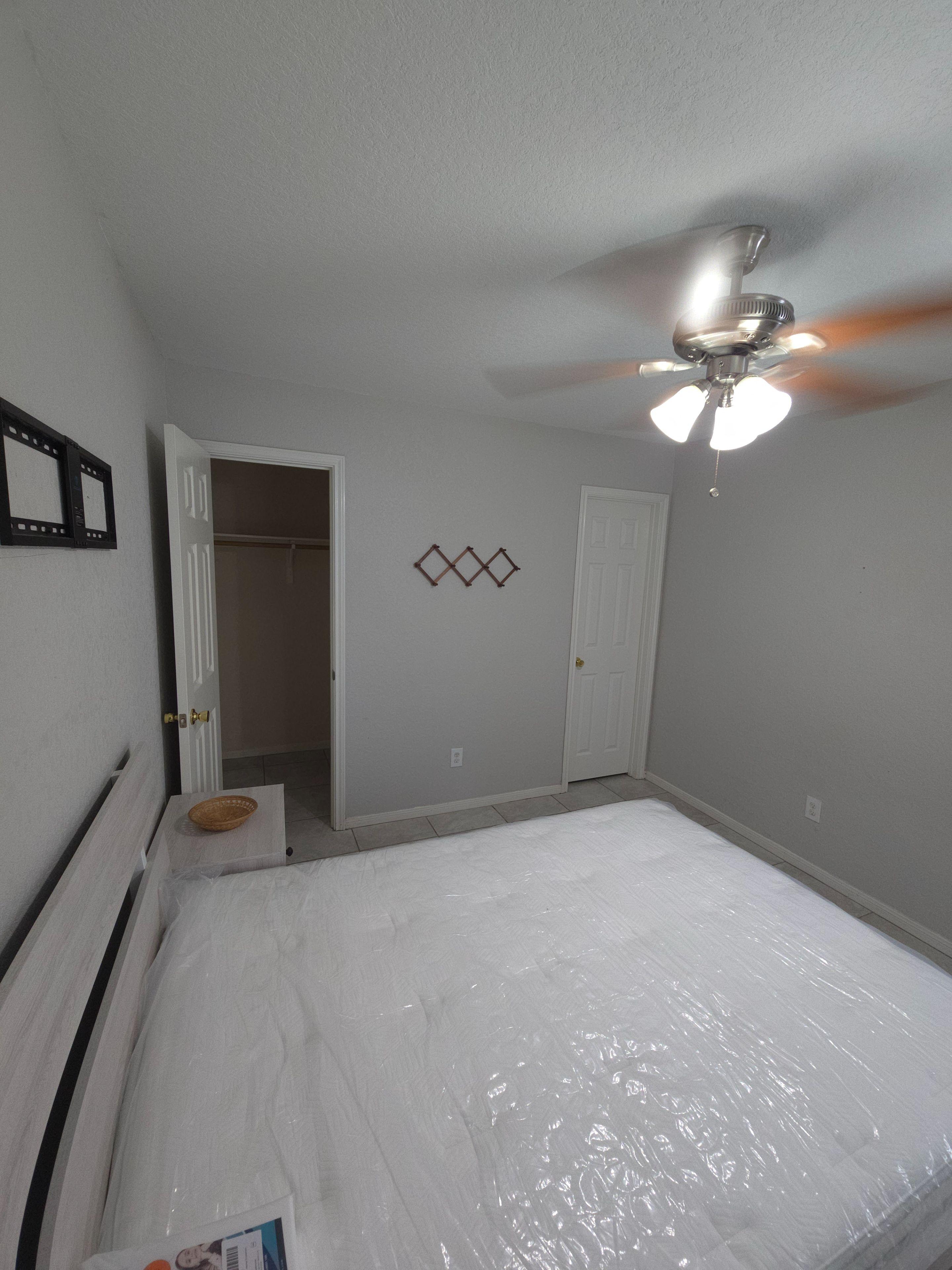 Room for Rent - Cozy Home in Humble, TX •  Near Wright Rd Transit Stop