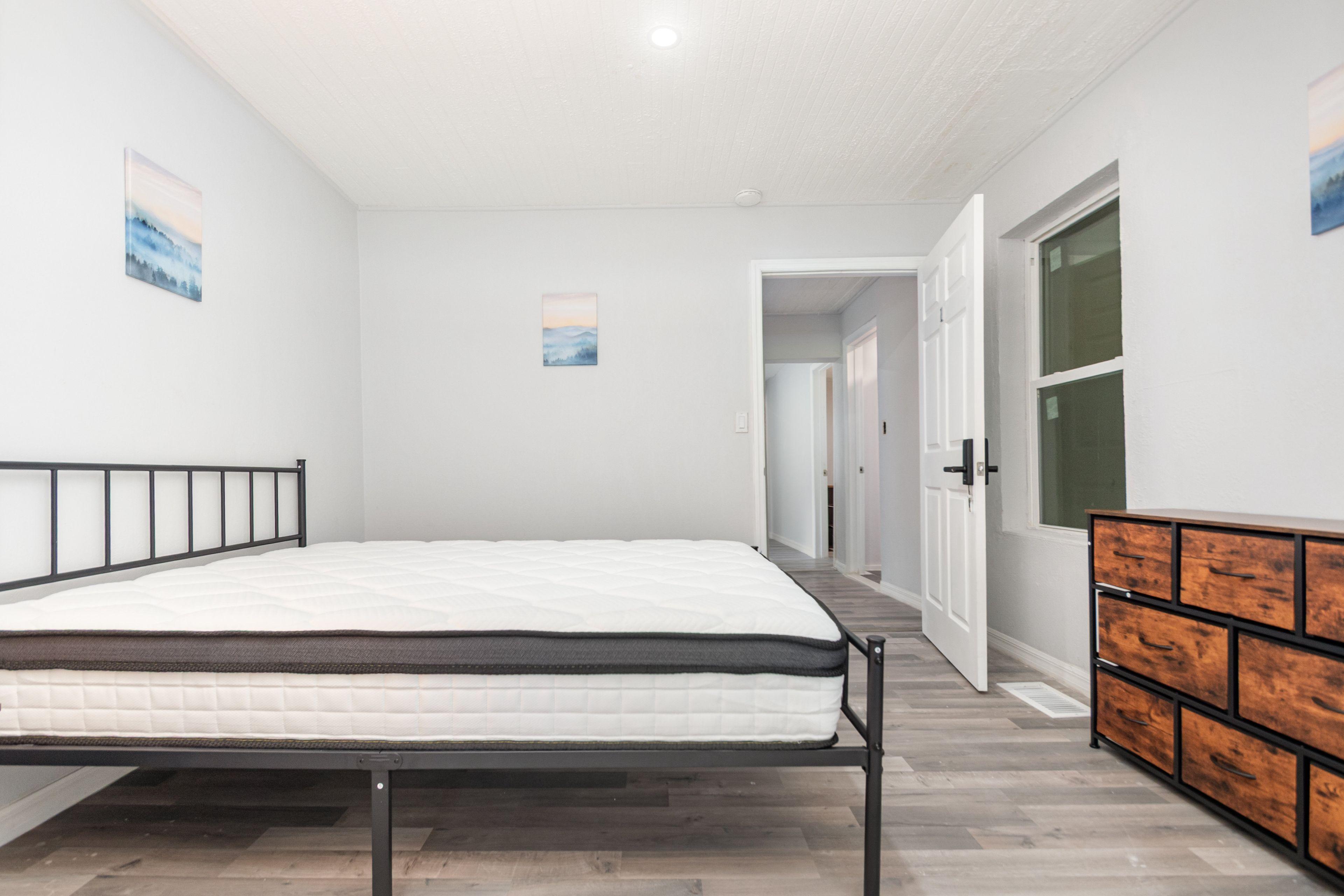 Room for Rent - Huge renovated house and Rooms in Umatilla