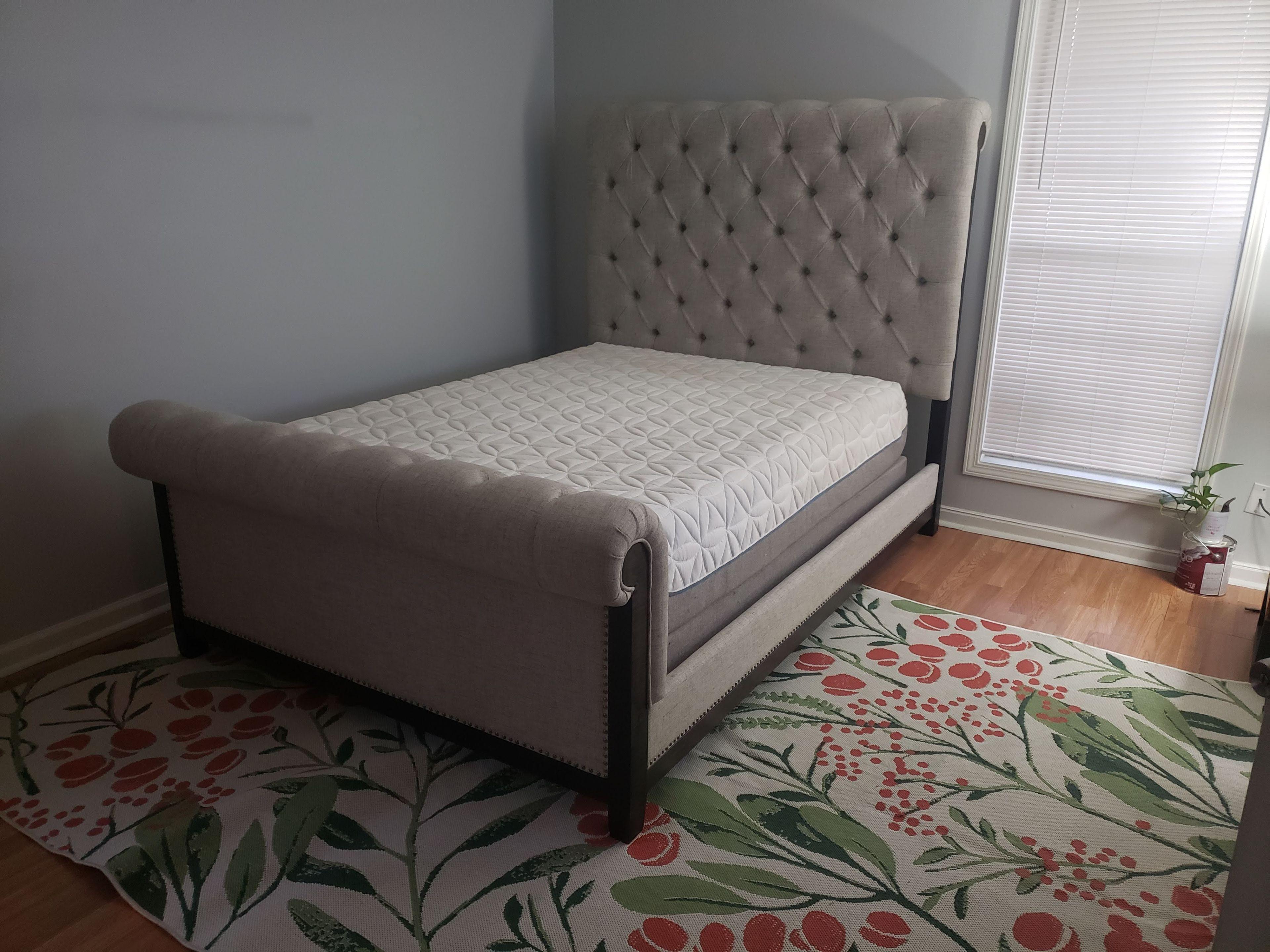 Room for Rent - Live like a local in East Memphis - GREAT FOR WORKING ROOMMATES