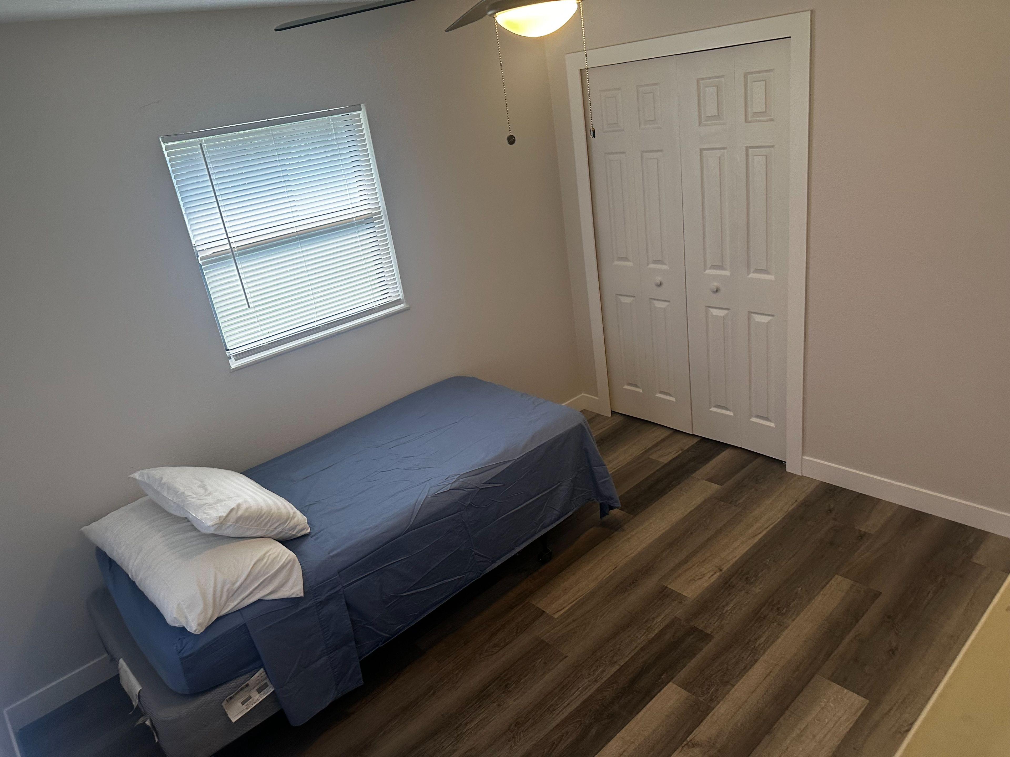 Room for Rent - Cozy newly-renovated home Poinciana, Florida.