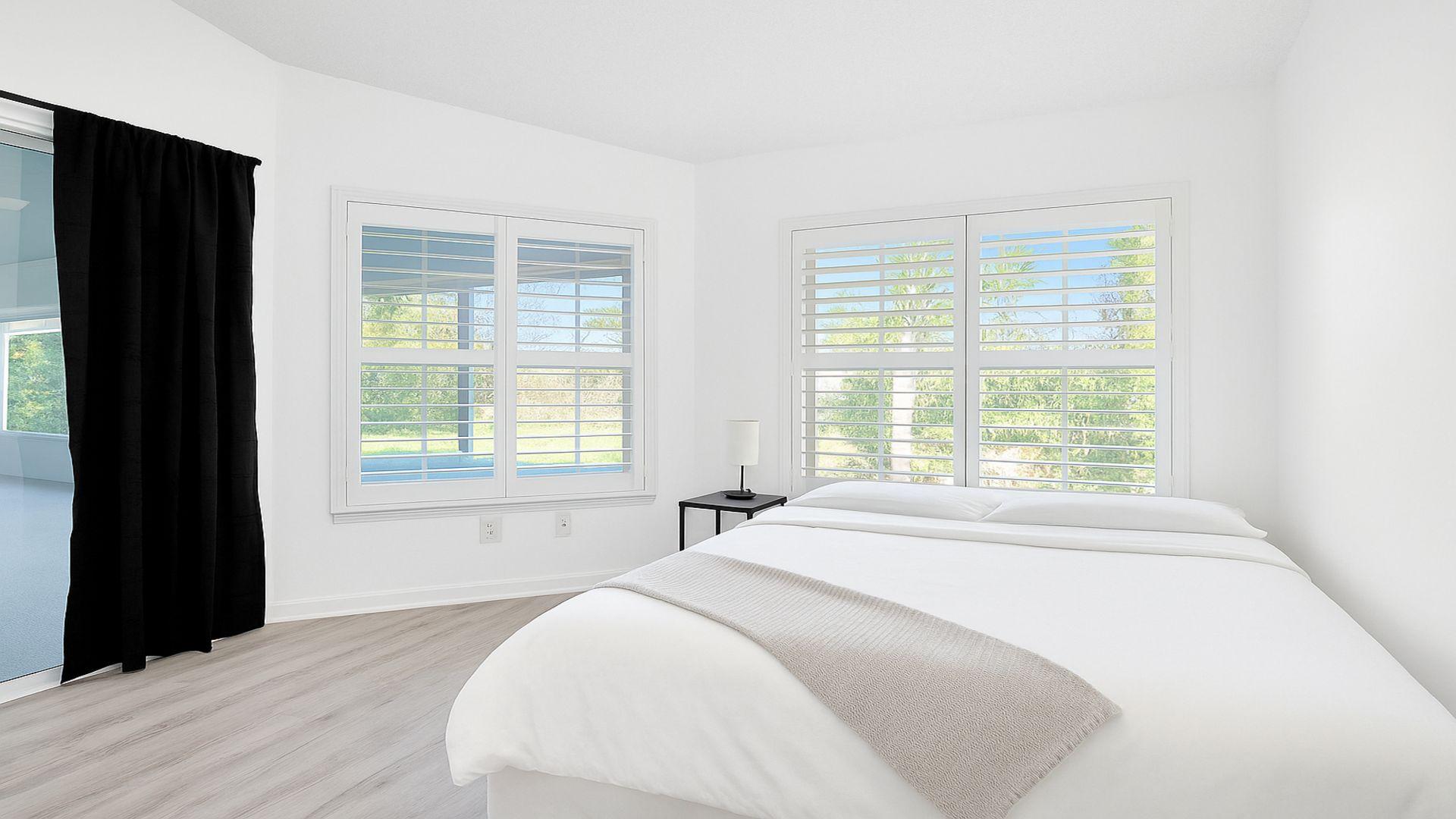 Room for Rent - Low Move-In fee! All Utilities Included! Free Fast Wi-Fi ! Smart Lock Rooms!  Plenty of Private Parking ! Bus Routes Around the Corner Affordable and Spacious Co-Living Home in Port Saint Lucie, Florida