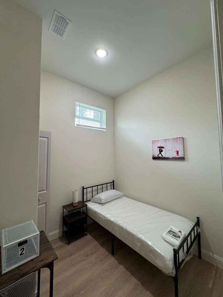 Room for Rent - New Build PadSplit Gem  | Private Porch  | Spacious Backyard  | Exceptional Parking