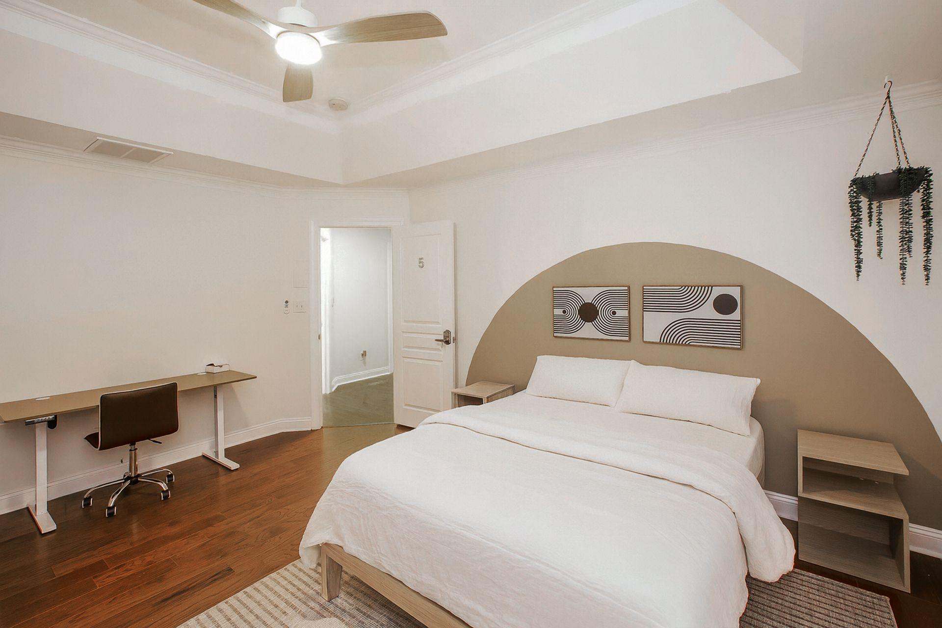 Room for Rent - Hotel-Style Rooms Near UNC, NoDa & Uptown with Designated Parking