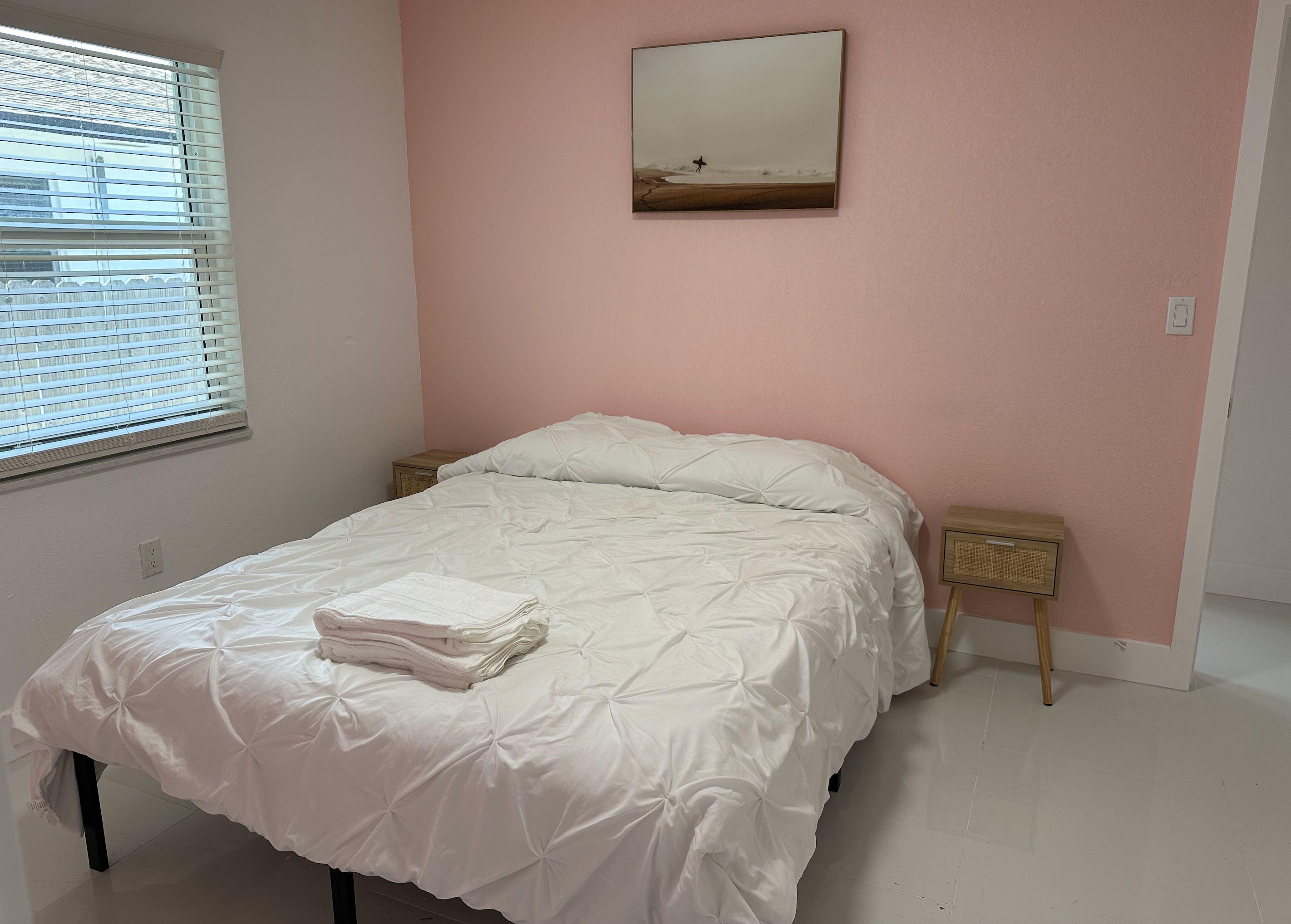 Room for Rent - Miami Home