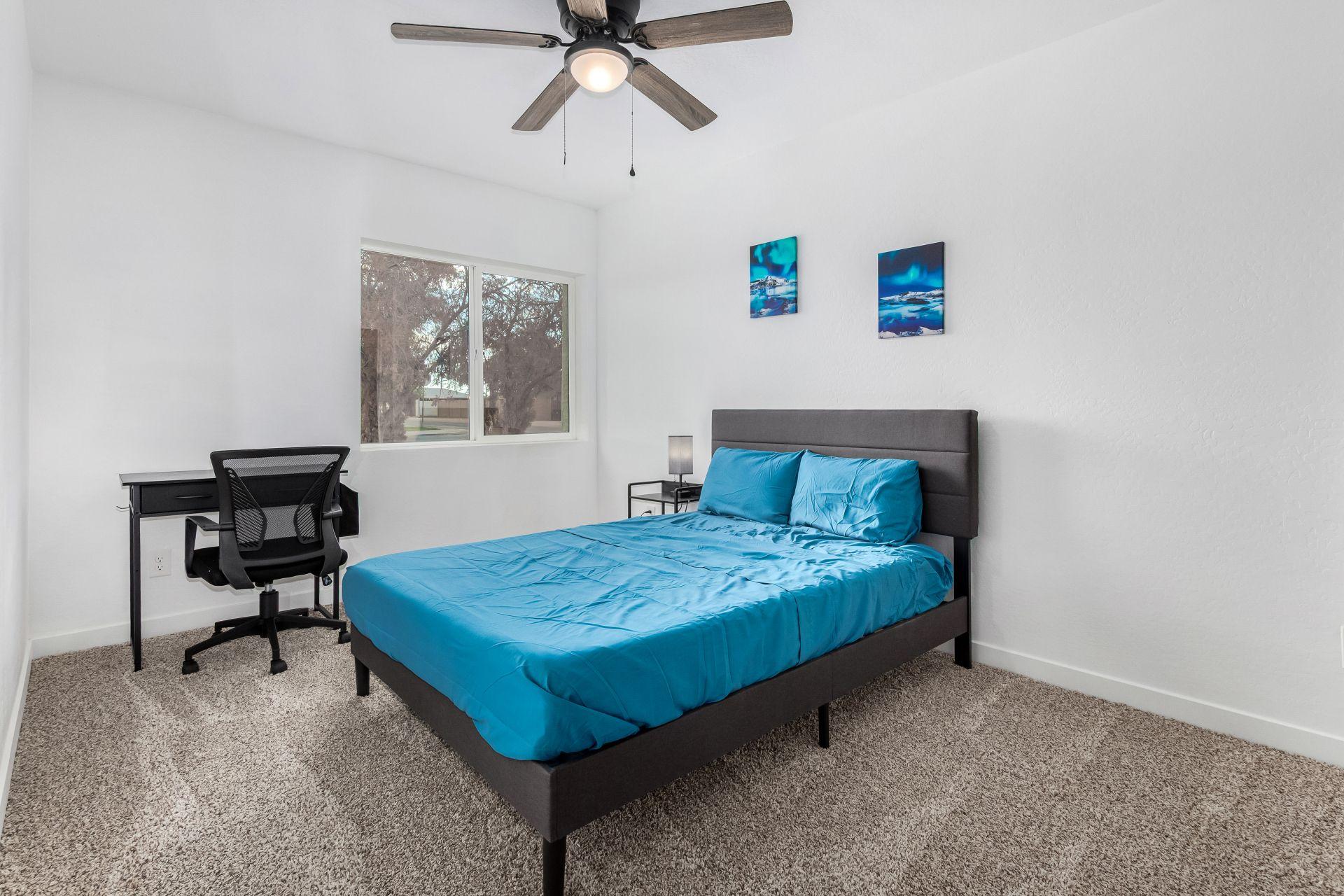 Room for Rent - *JUST LAUNCHED!* DOWNTOWN CHANDLER House w/BRAND NEW EVERYTHING & Fully Furnished Kitchen & Rooms!