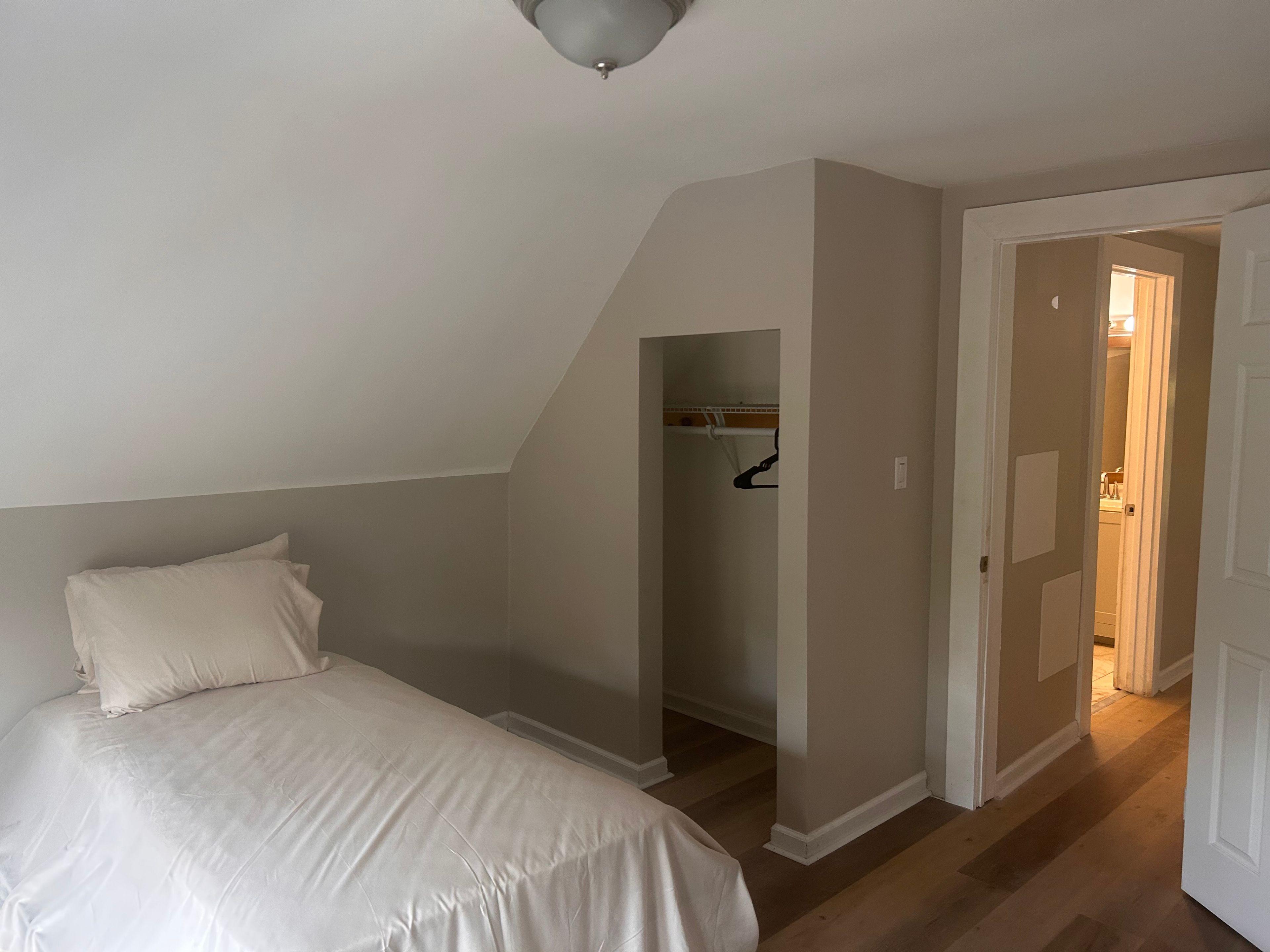 Room for Rent - Wade Park Home