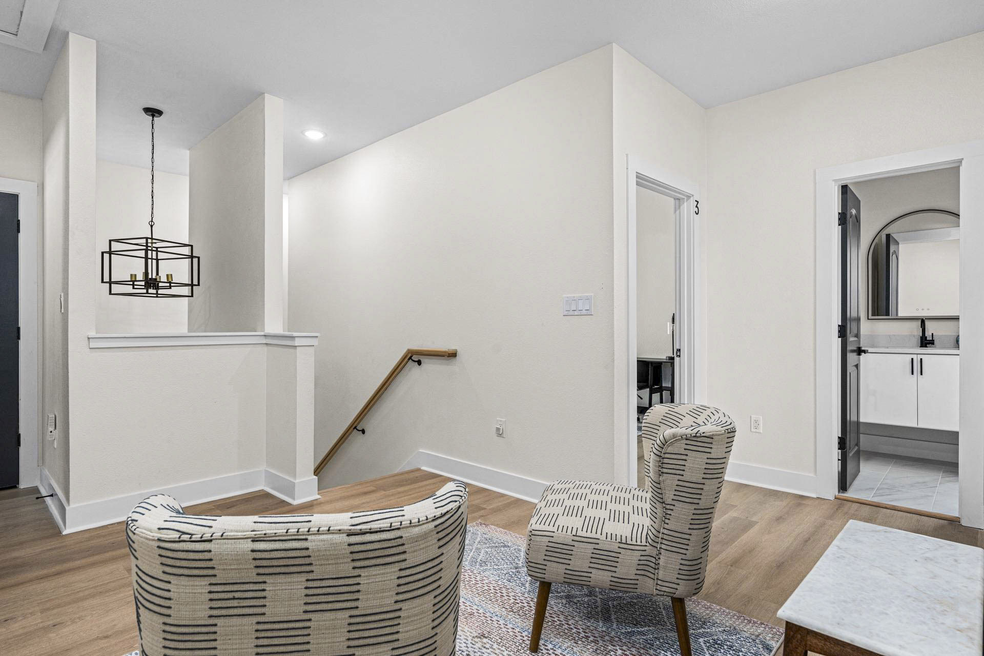 Furnished room for rent in San Antonio — Alamo photo 14