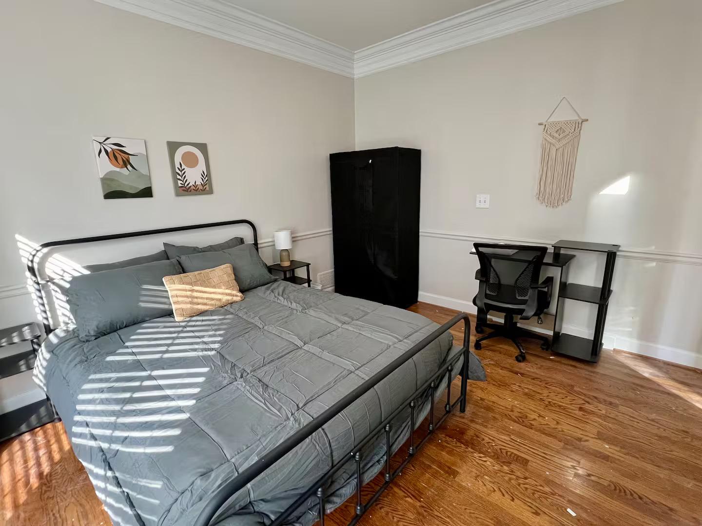 Room for Rent - Modern Comfort in a Quiet Lilburn Neighborhood!