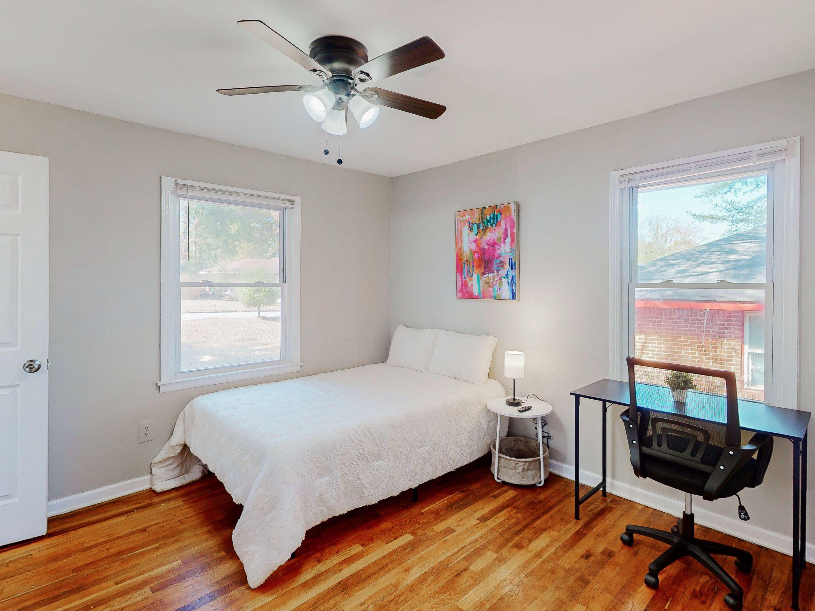 Room for Rent - Forest Park Dream Home