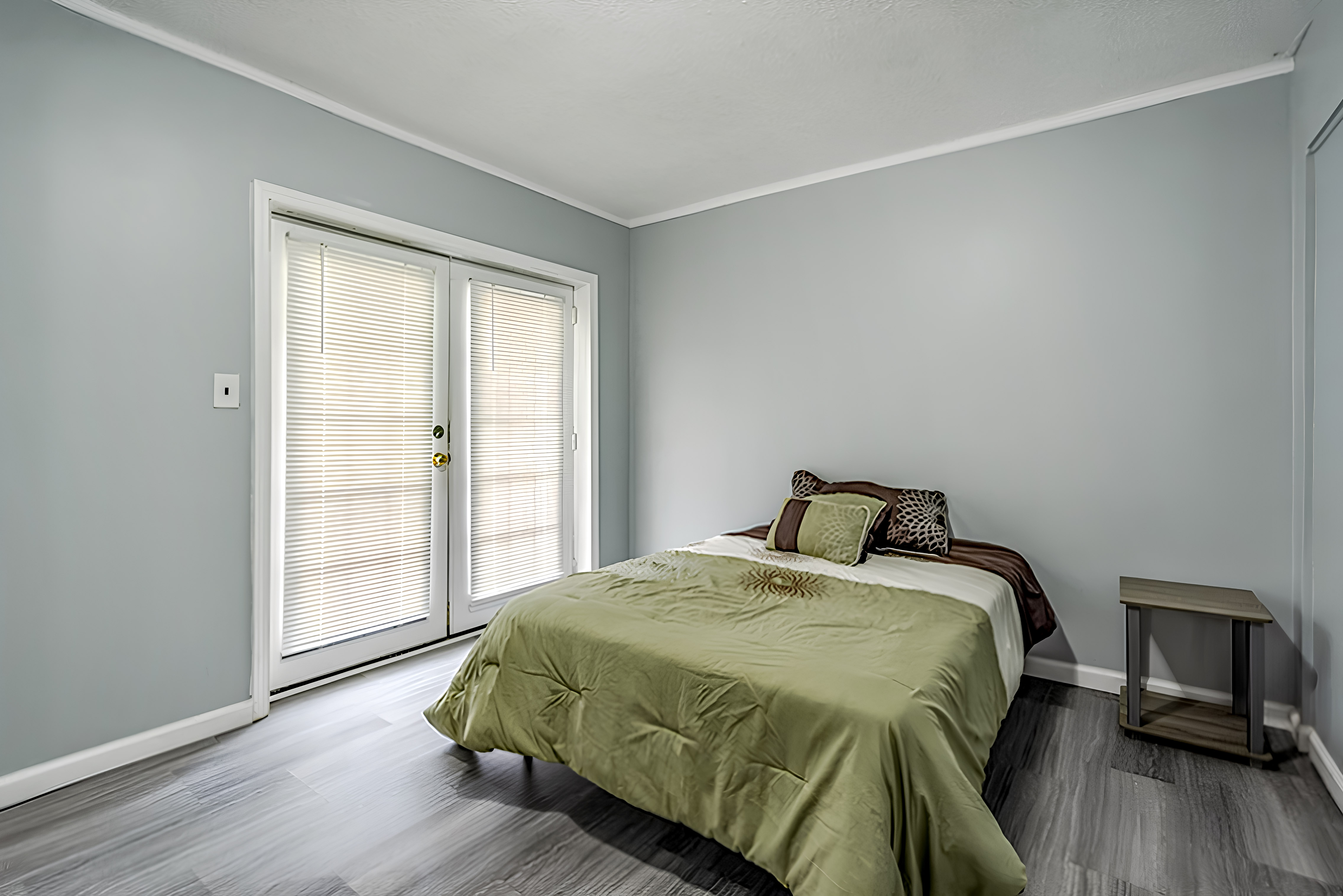 Room for Rent - Experience Elevated Living in this Expansive Marietta Home