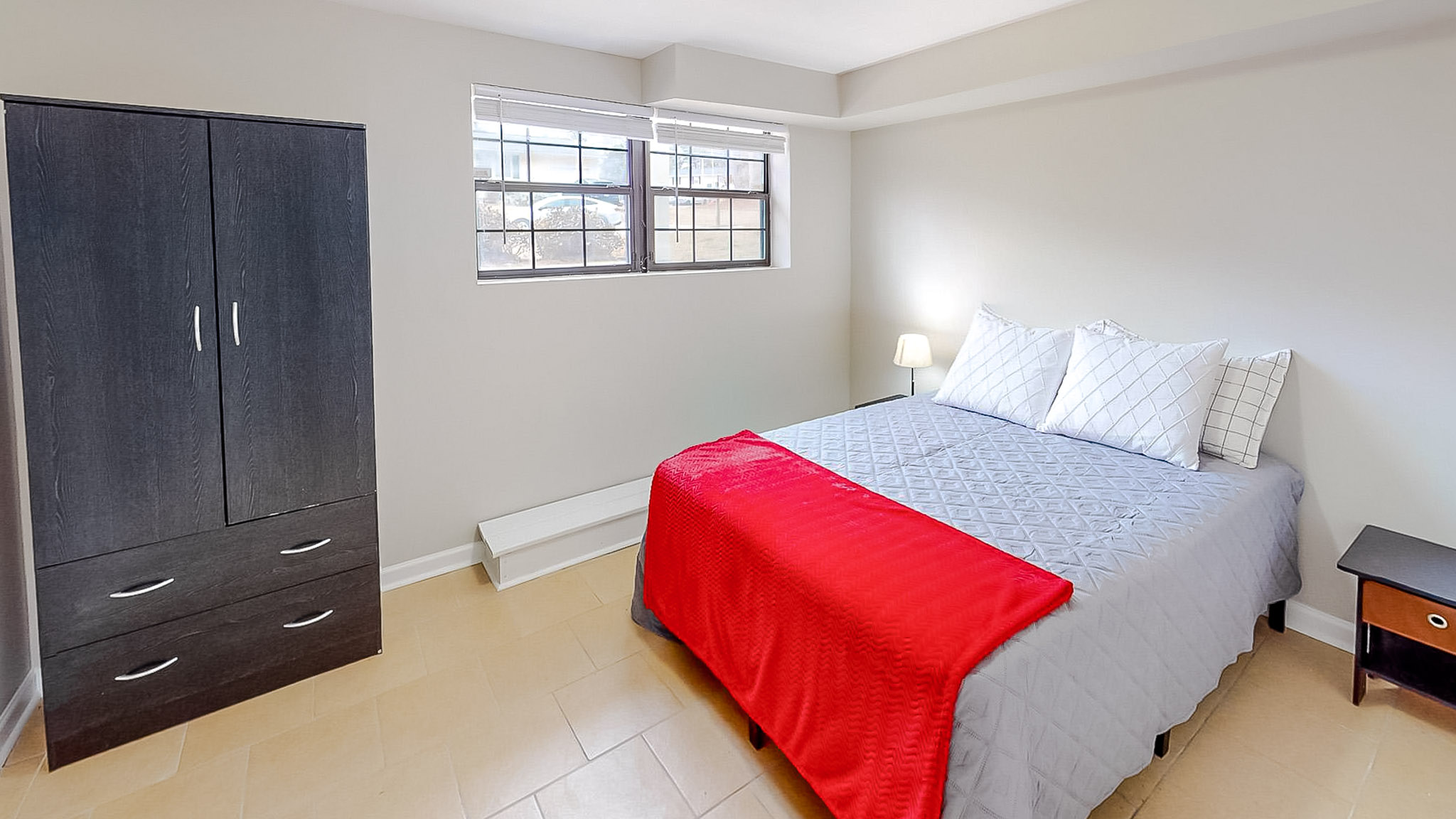 Room for Rent - Top Host Beautiful & Modern  Lithonia House.  Close to Green Areas, Parks and Nature!