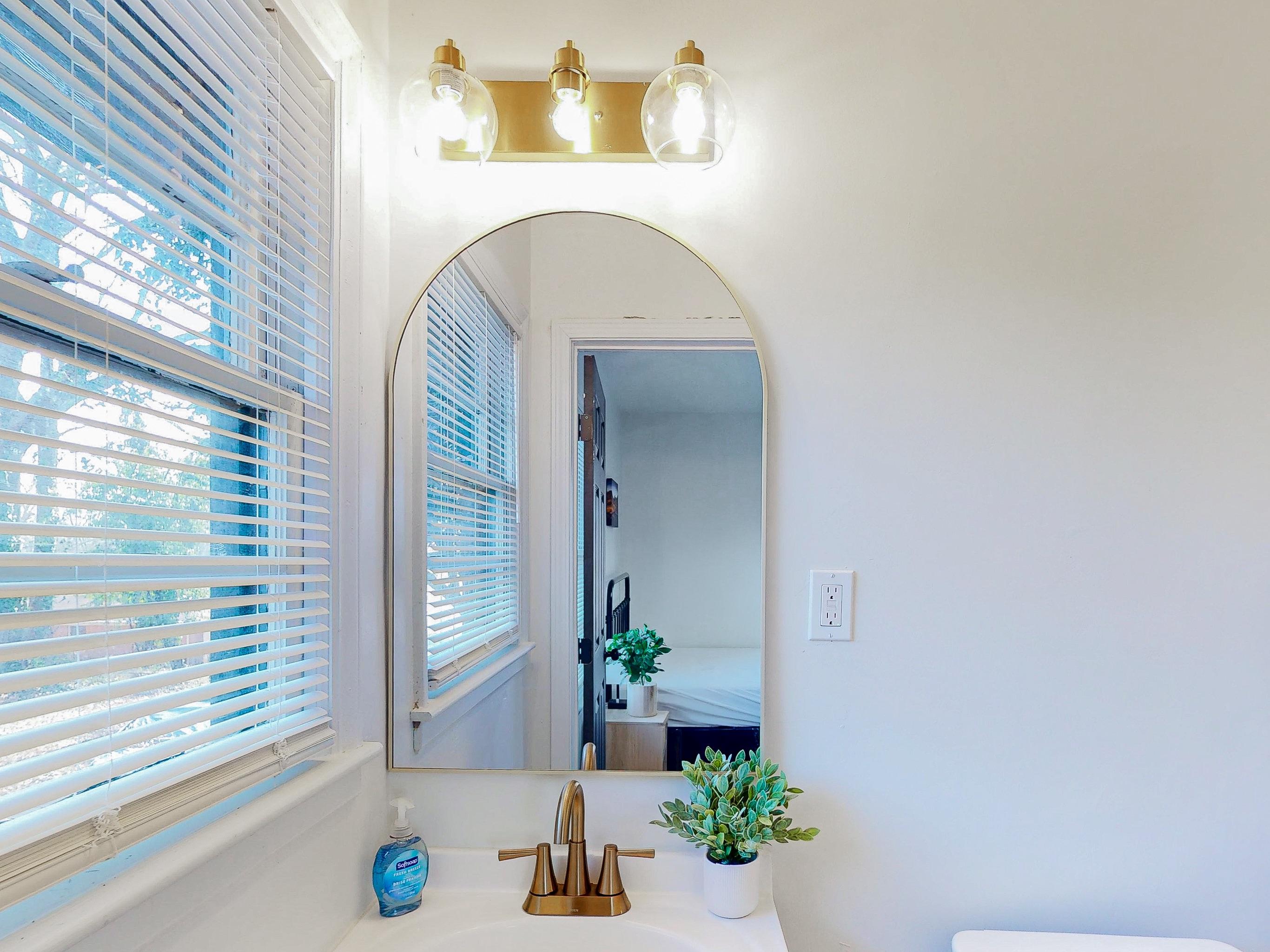 Furnished room for rent in Decatur — Indigo photo 13