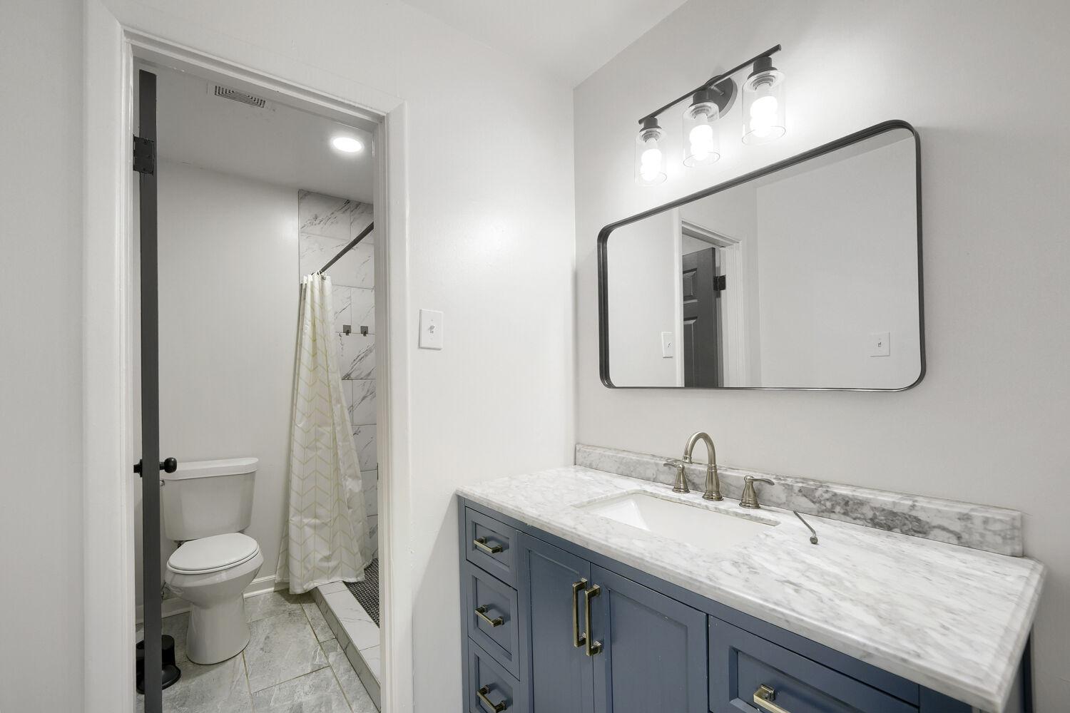 Furnished room for rent in Baker Hills, Atlanta — Willow photo 8