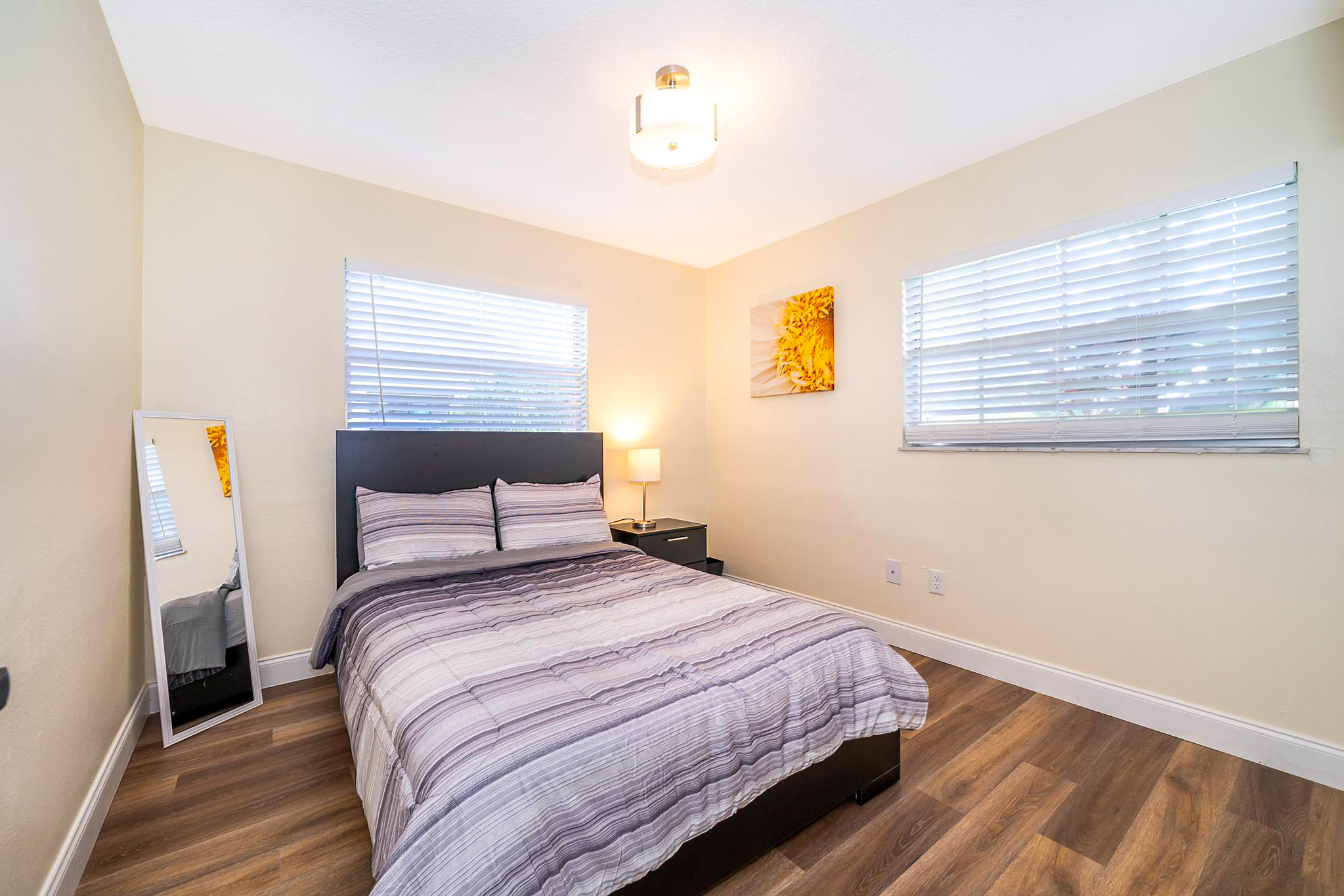 Room for Rent - Maitland, FLOn Howell Branch Near Shopping, Restaurants & Public Transportation!! - USE PROMO CODE FOR DISCOUNT!!