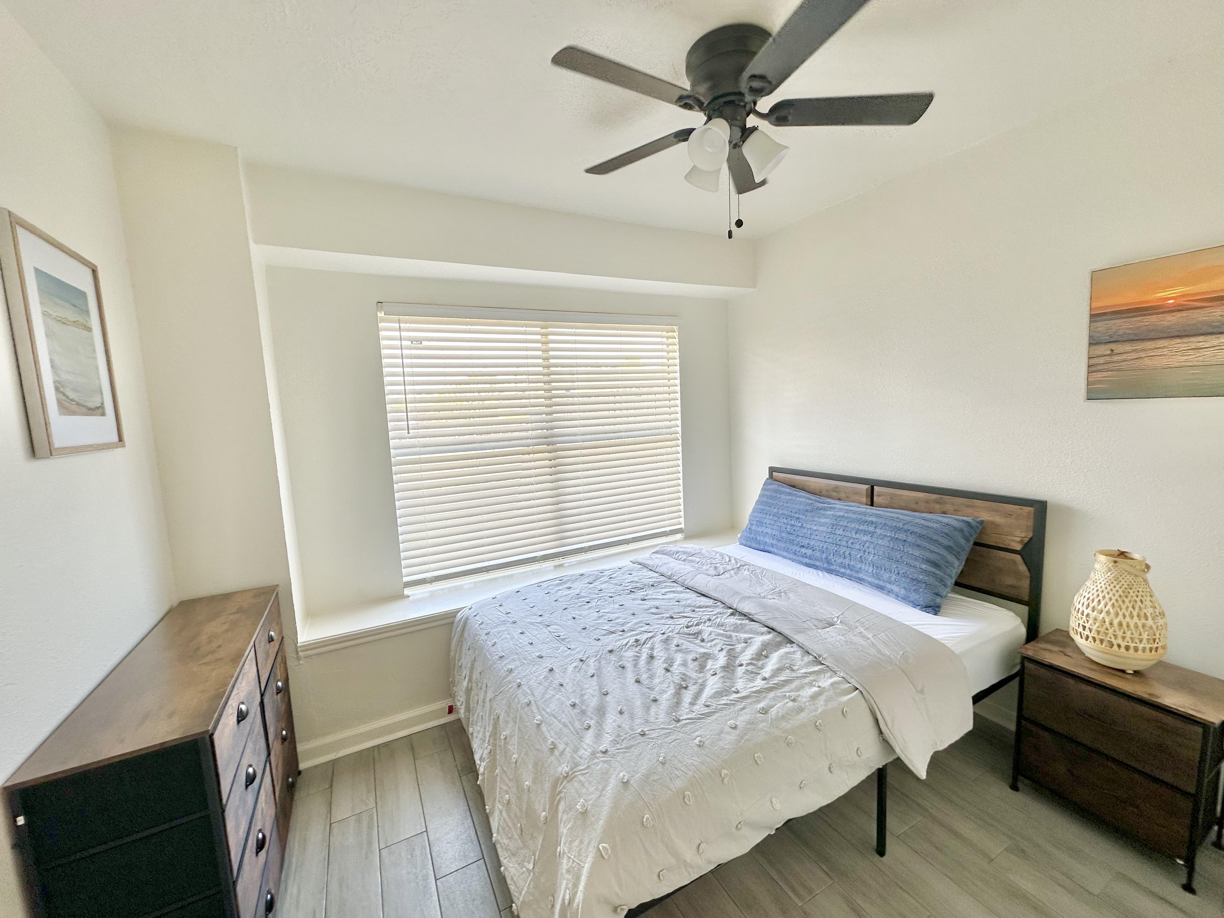 Room for Rent - Modern & beautiful Houston House with Dining area