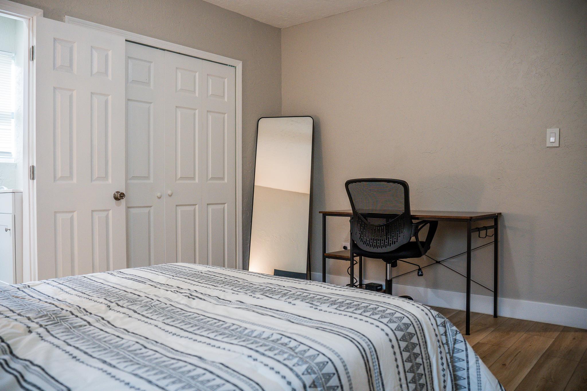 Room for Rent - Beautiful & Modern Maitland House with Renovated Kitchen & Dining Area