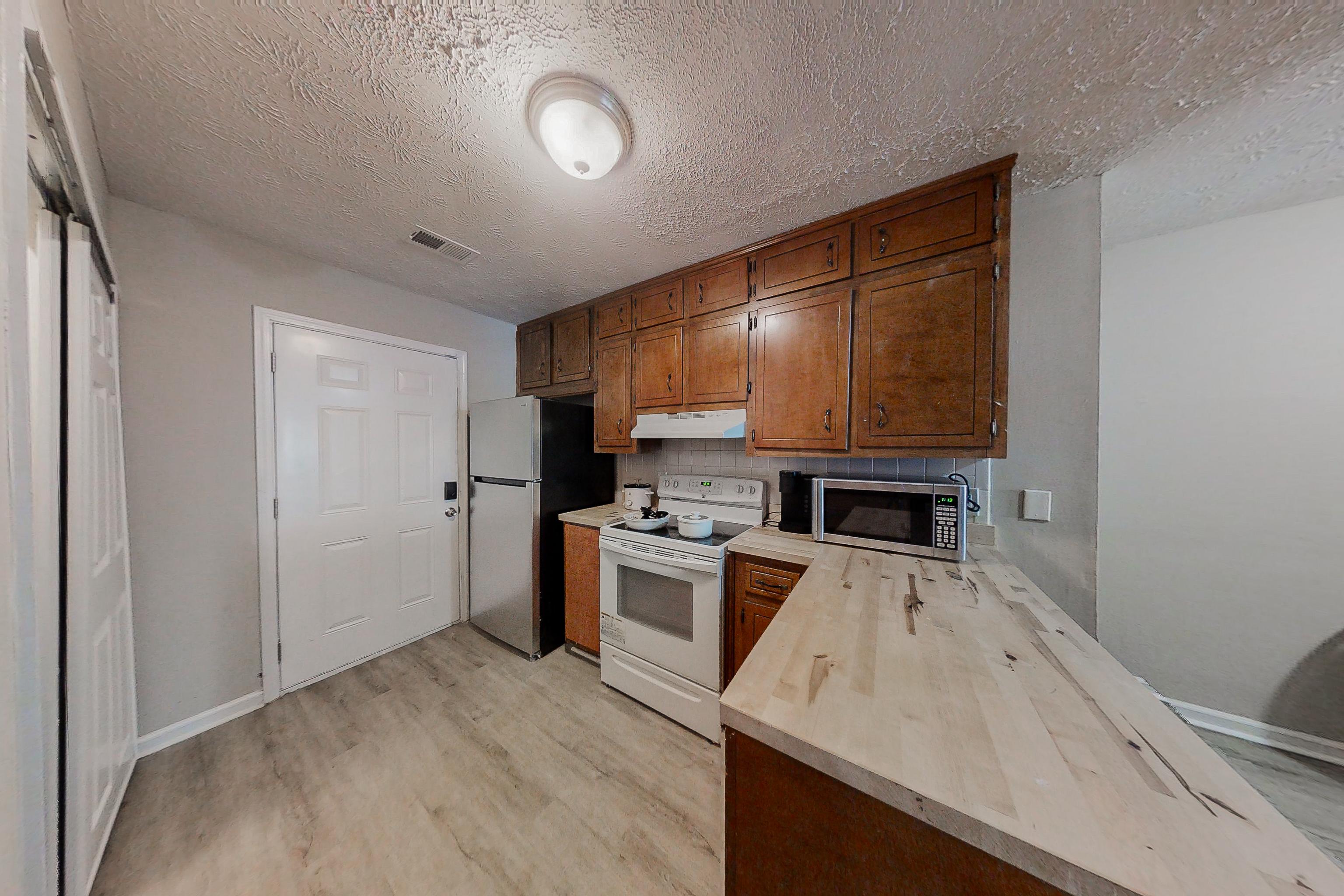 Safe & Spacious Metro Atlanta Home w/ Only 1 Roommate & Private