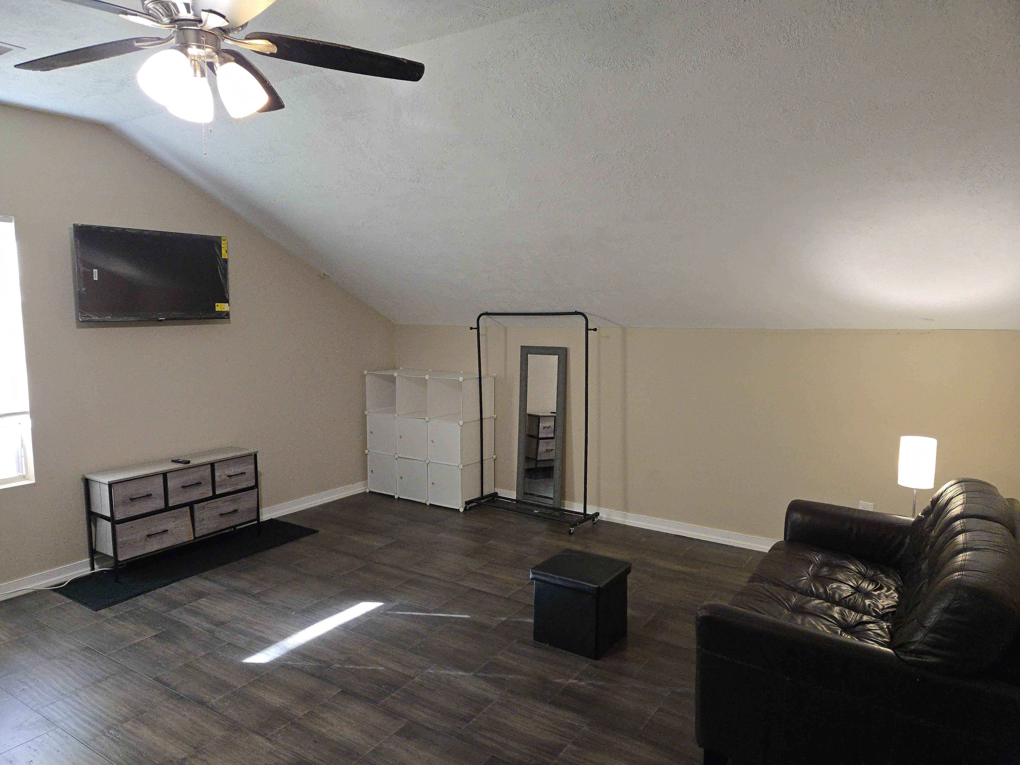 Room for Rent - Beautiful Renovated Home on Quiet Street! Stainless Steel Appliances! Free WiFi!