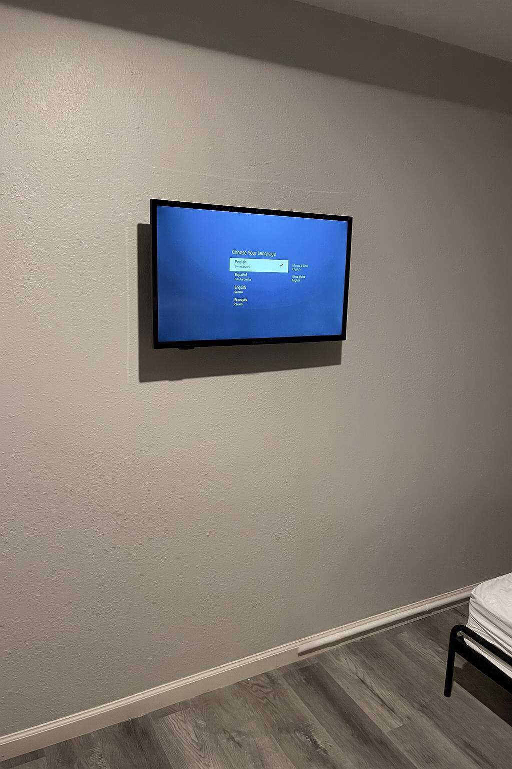 Room for Rent - All-Inclusive Co-Living in Pasadena | Fast Wi-Fi, Laundry, Parking & More!