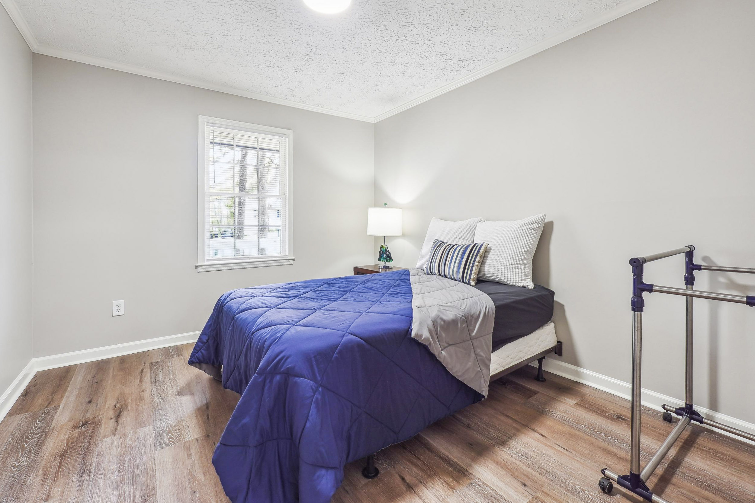 Room for Rent - CLEAN, Private Home on Quiet Street!