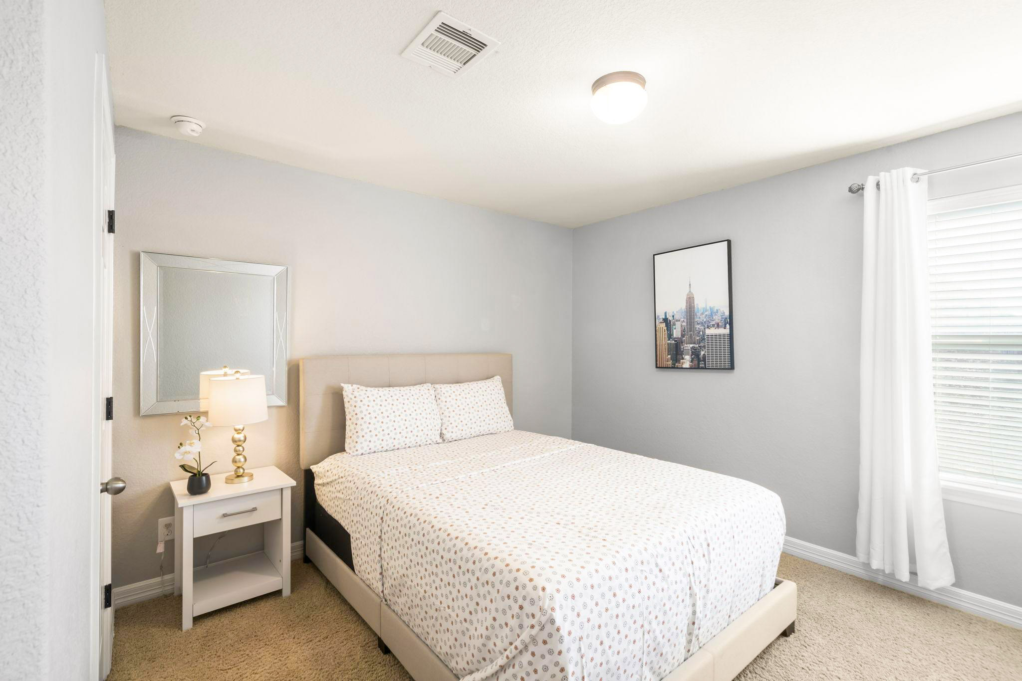 Room for Rent - Richmond House with Dining area. High-quality & beautiful