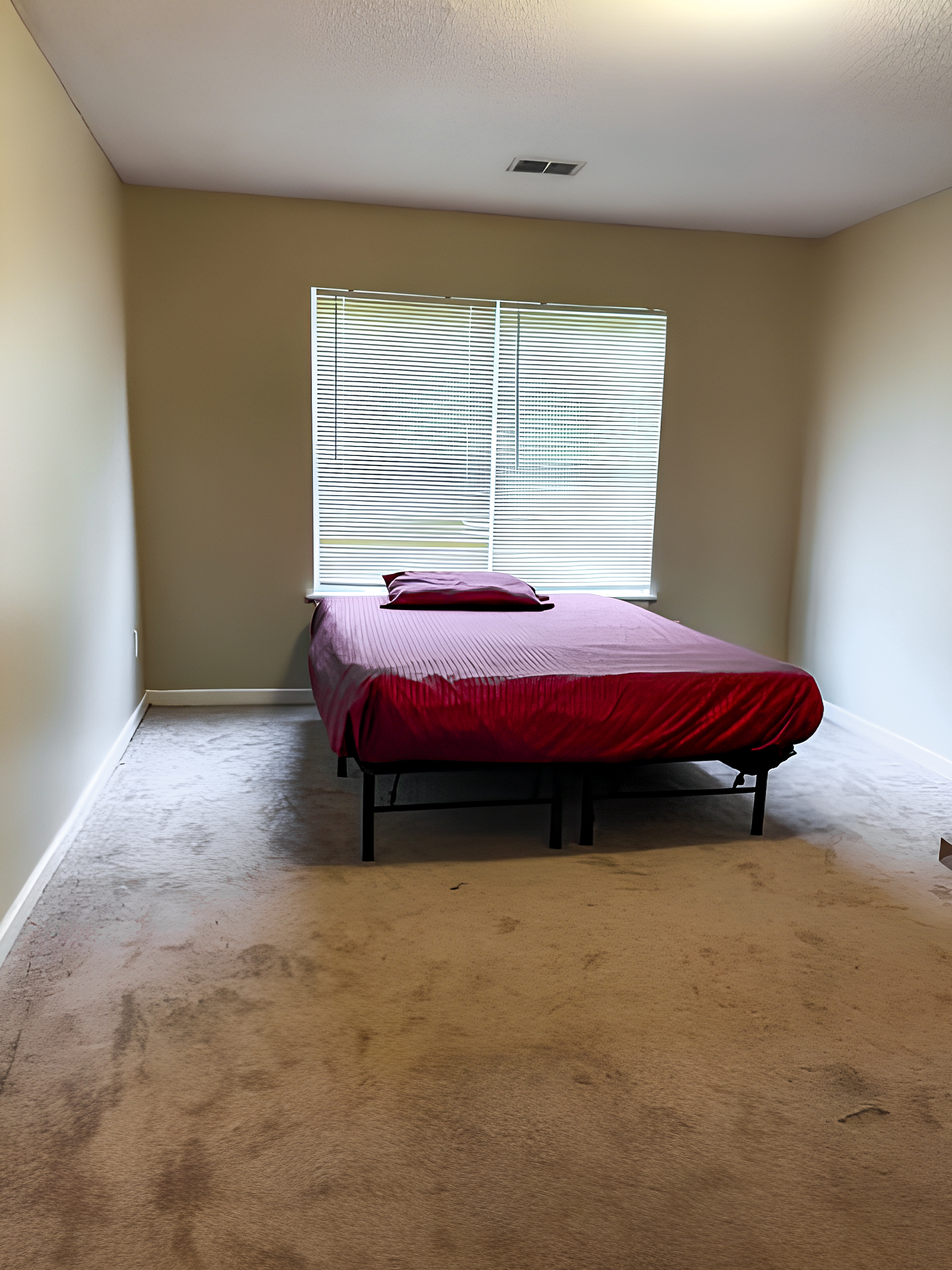 Room for Rent - Live in Austell, a 5 mins drive to transit stop Austell Rd & Anderson Mill Rd