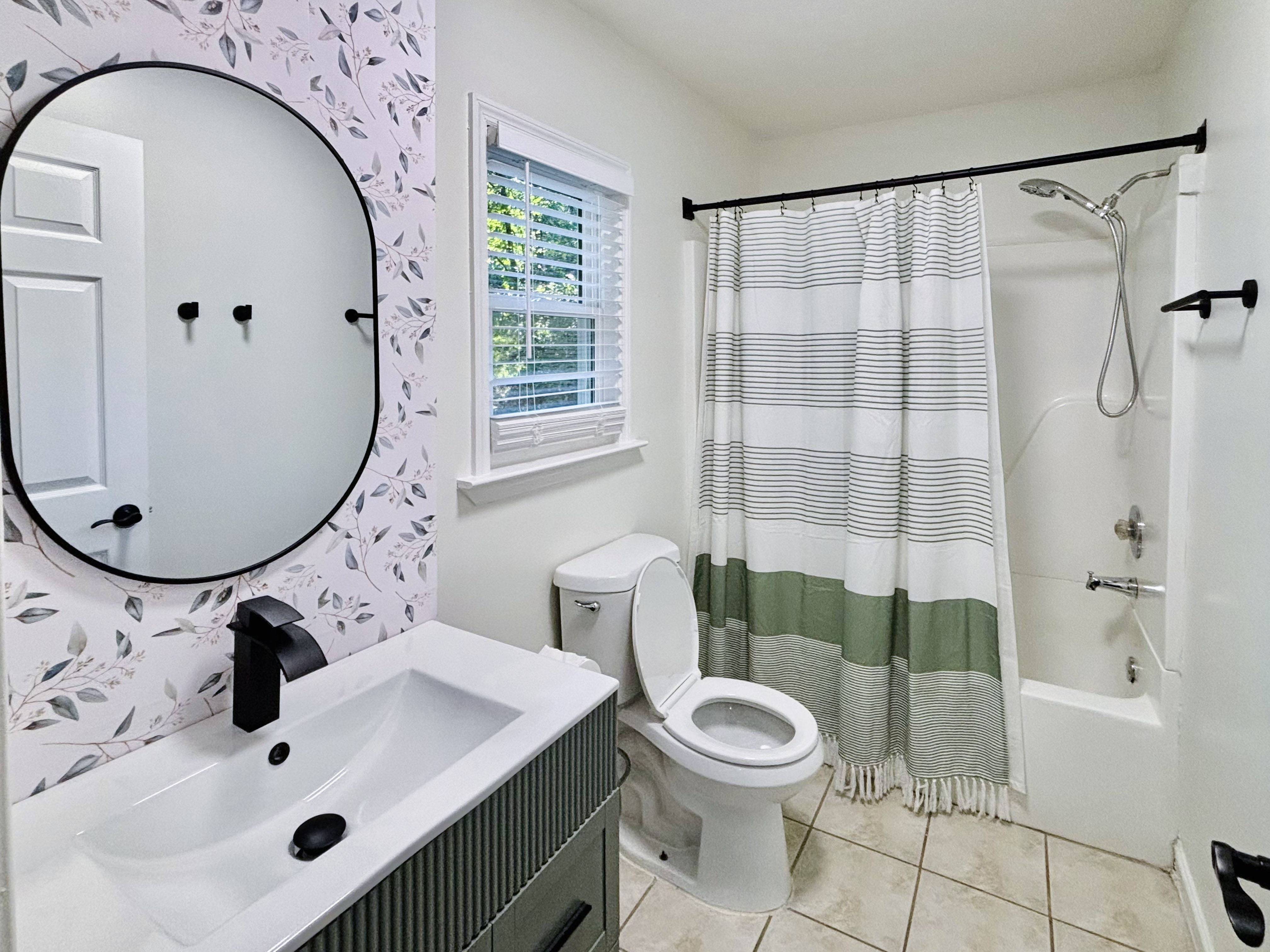 Furnished room for rent in South Gresham, Atlanta — Candace photo 7