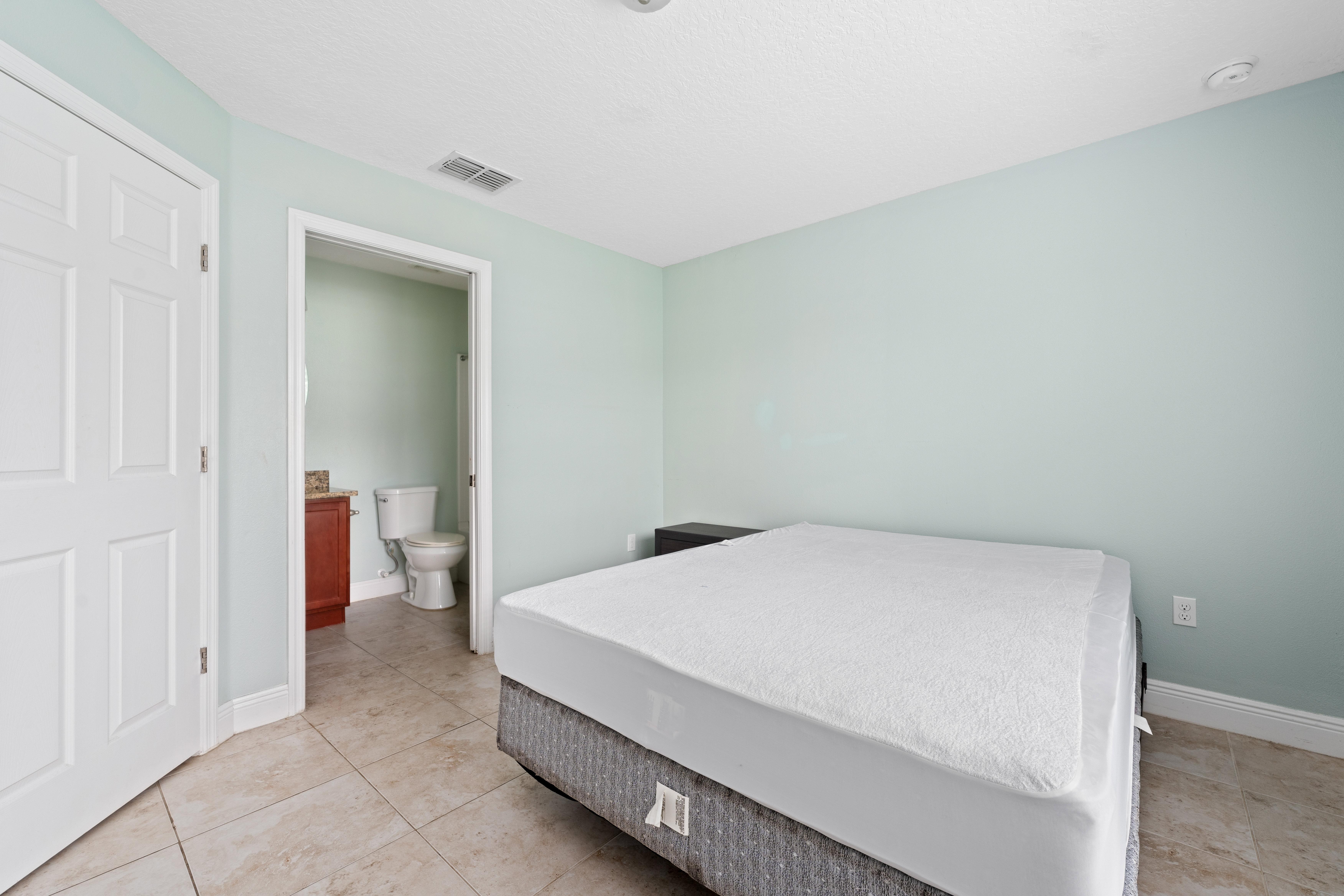 Room for Rent - Homey & comfortable Kissimmee House with Dining area