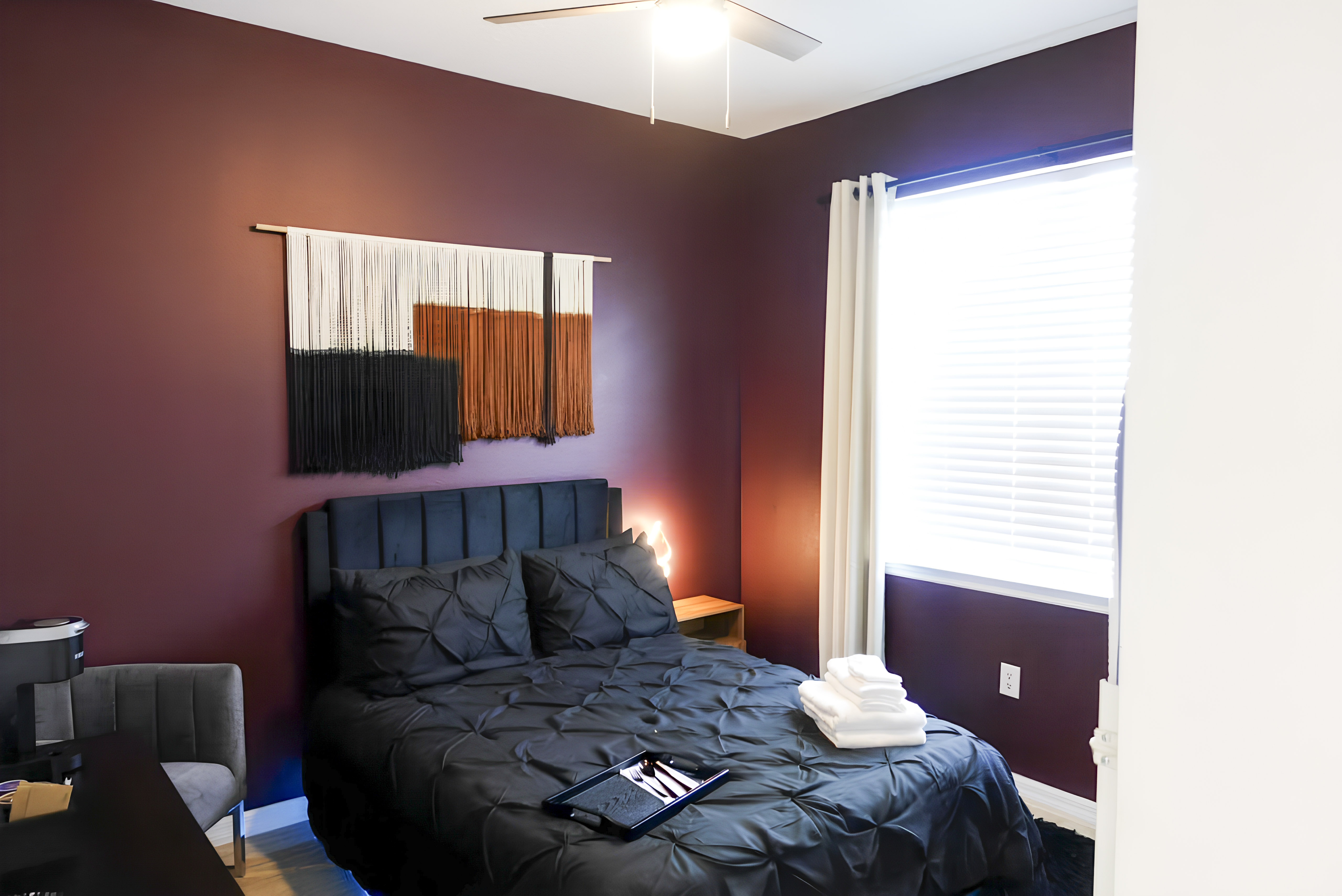 Room for Rent - Davenport House with Workspace. Cozy & beautiful