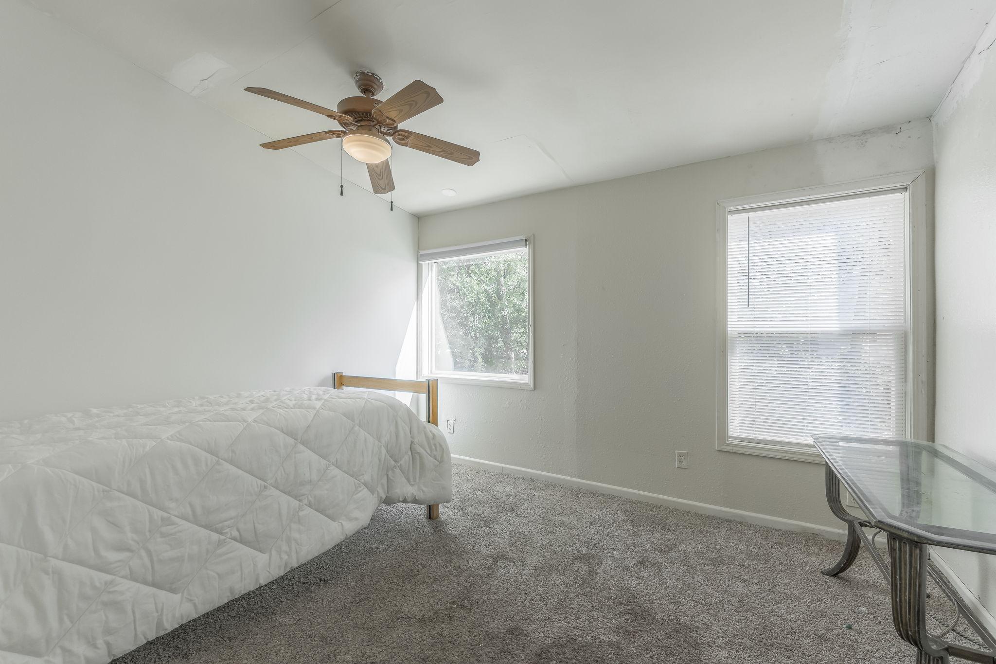 Room for Rent - Cozy CoLiving - Urban Oasis  Affordable  Rooms!