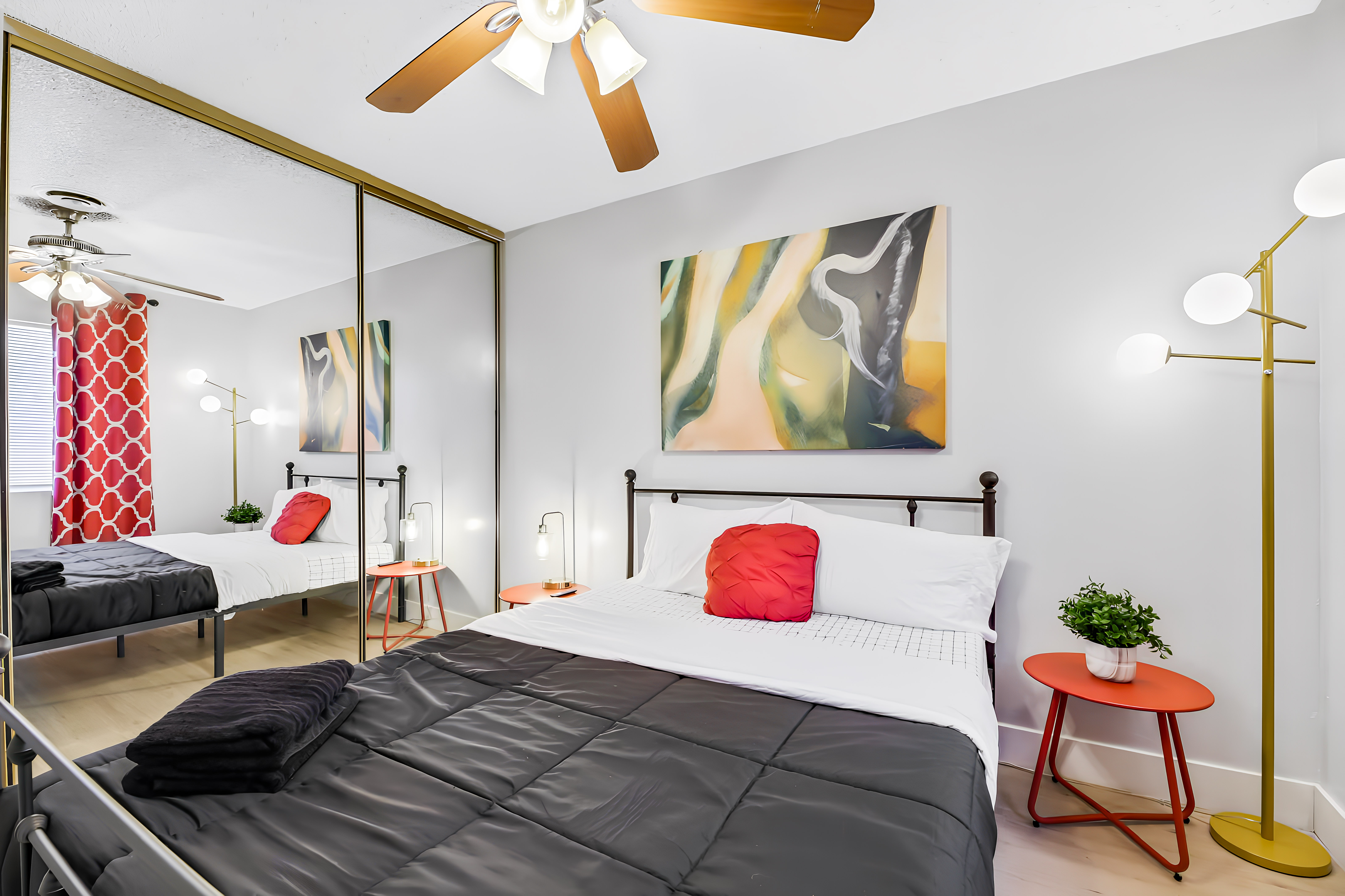 Room for Rent - High-quality & beautiful Las Vegas House with Dining area