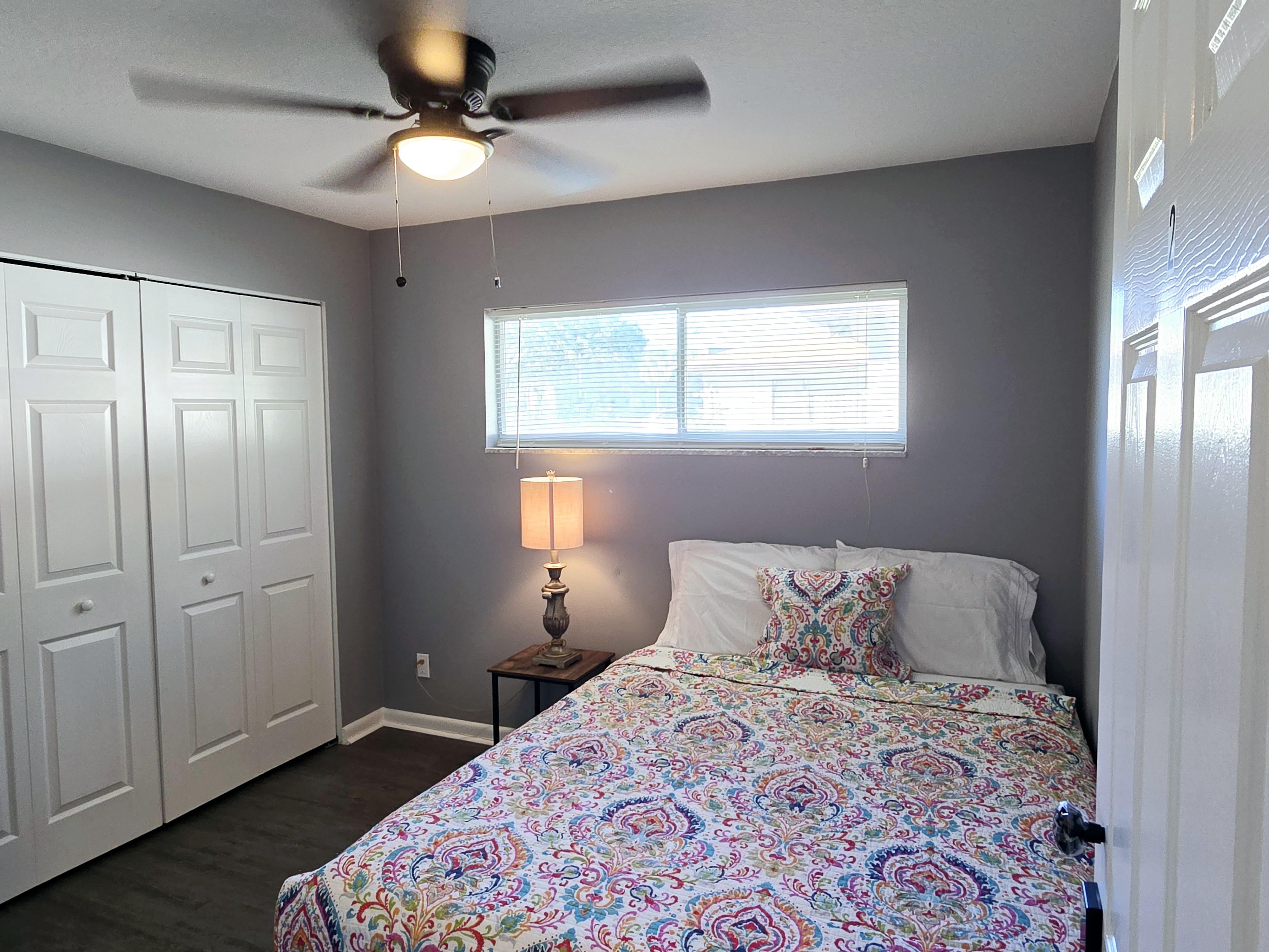 Room for Rent - Modern 4-Bedroom Gem with Upgrades in heart of Winter Park close to highways and shopping centers