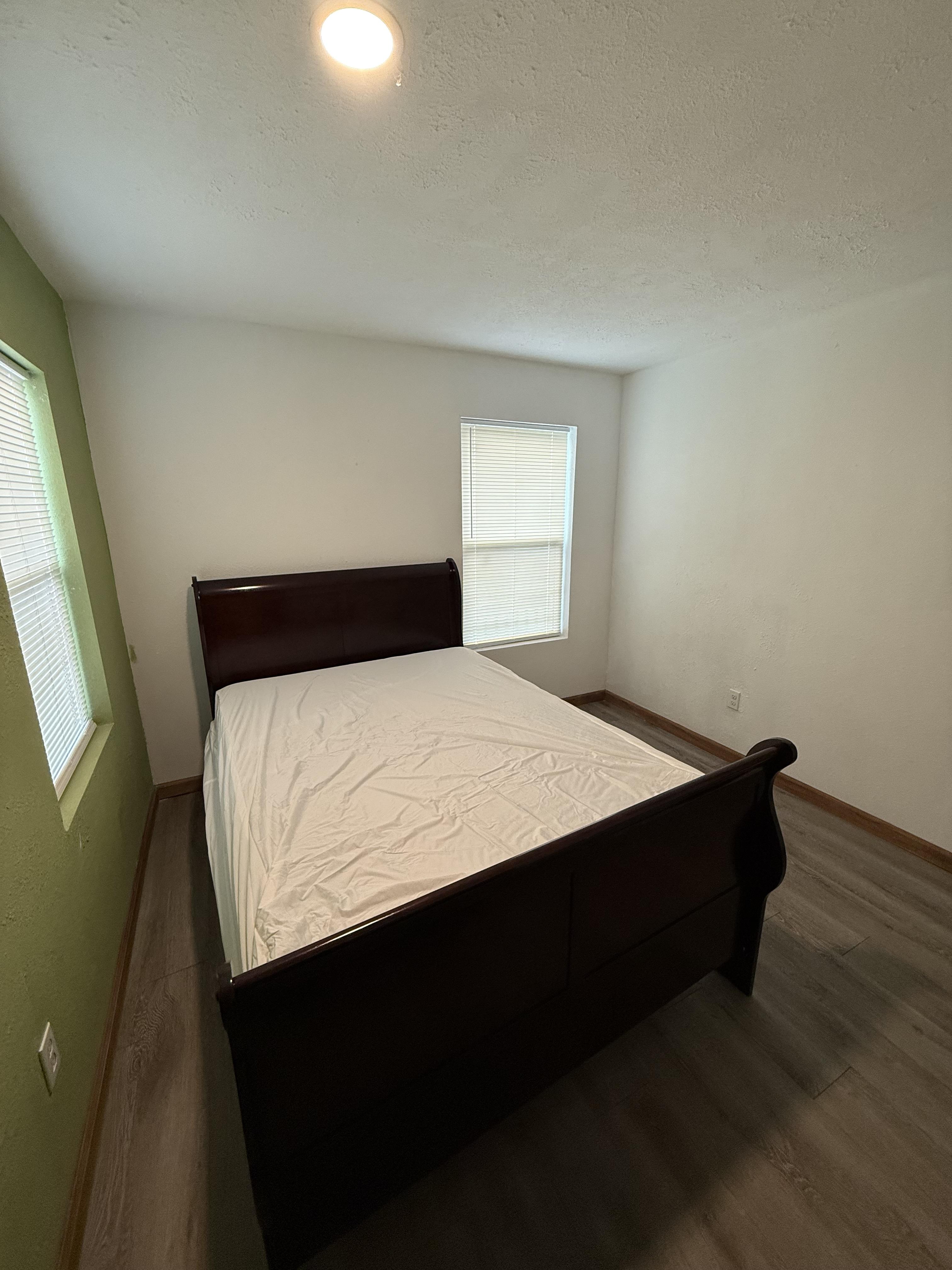 Room for Rent - Comfortable & Beautiful Houston House Close to Major Freeways