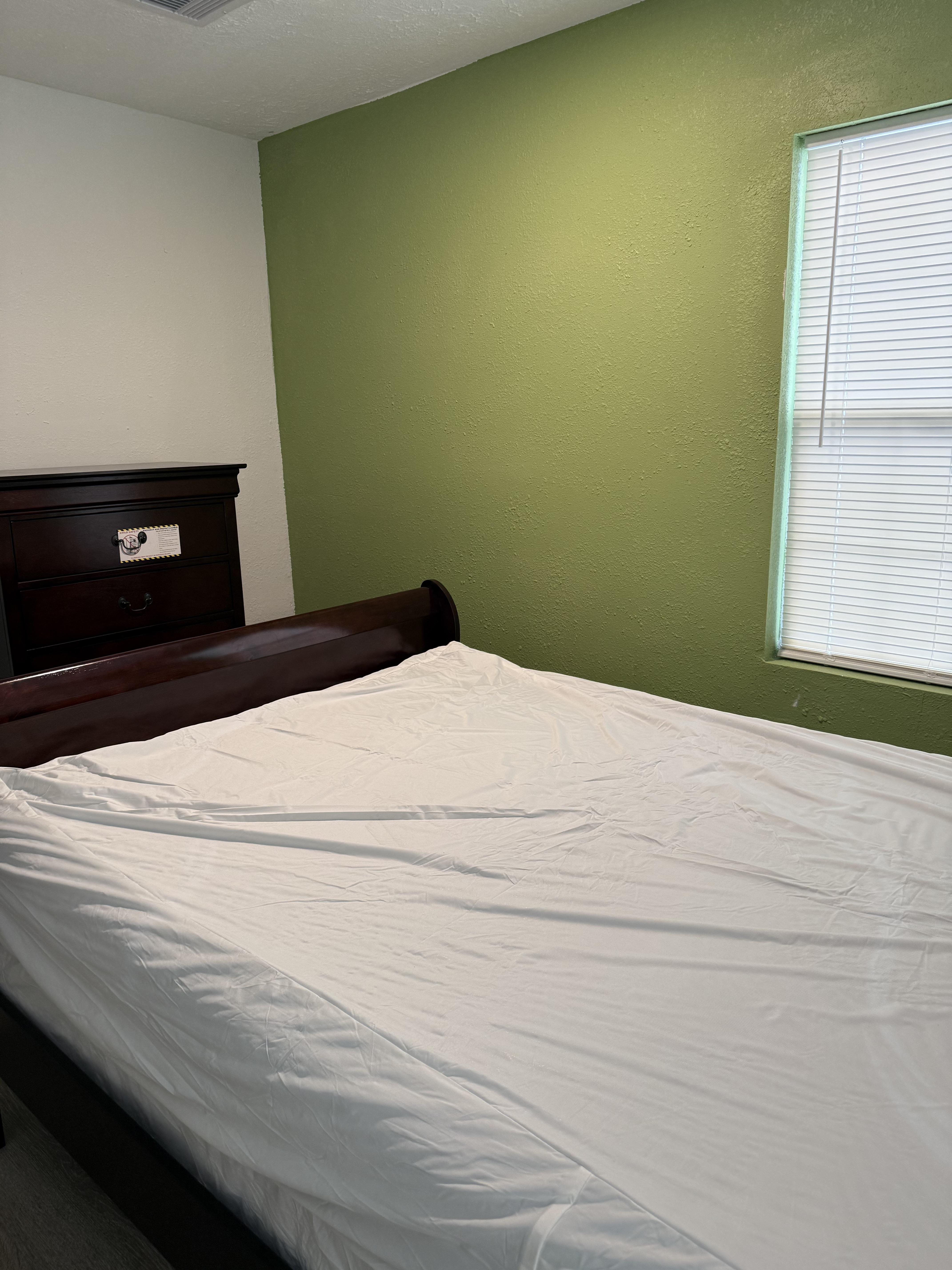 Room for Rent - Comfortable & Beautiful Houston House Close to Major Freeways