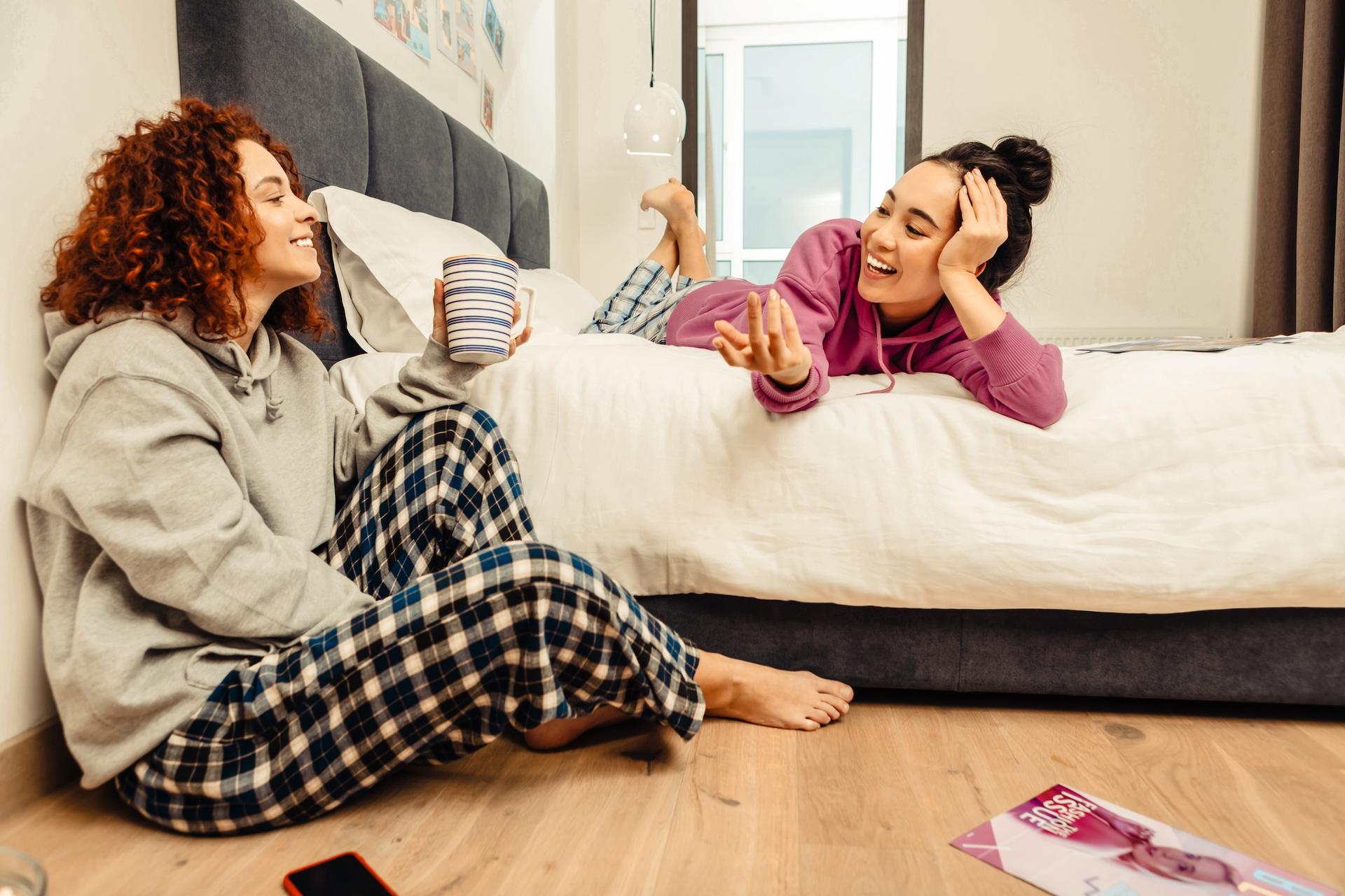 9 Secrets to Getting Along With Your Roommates