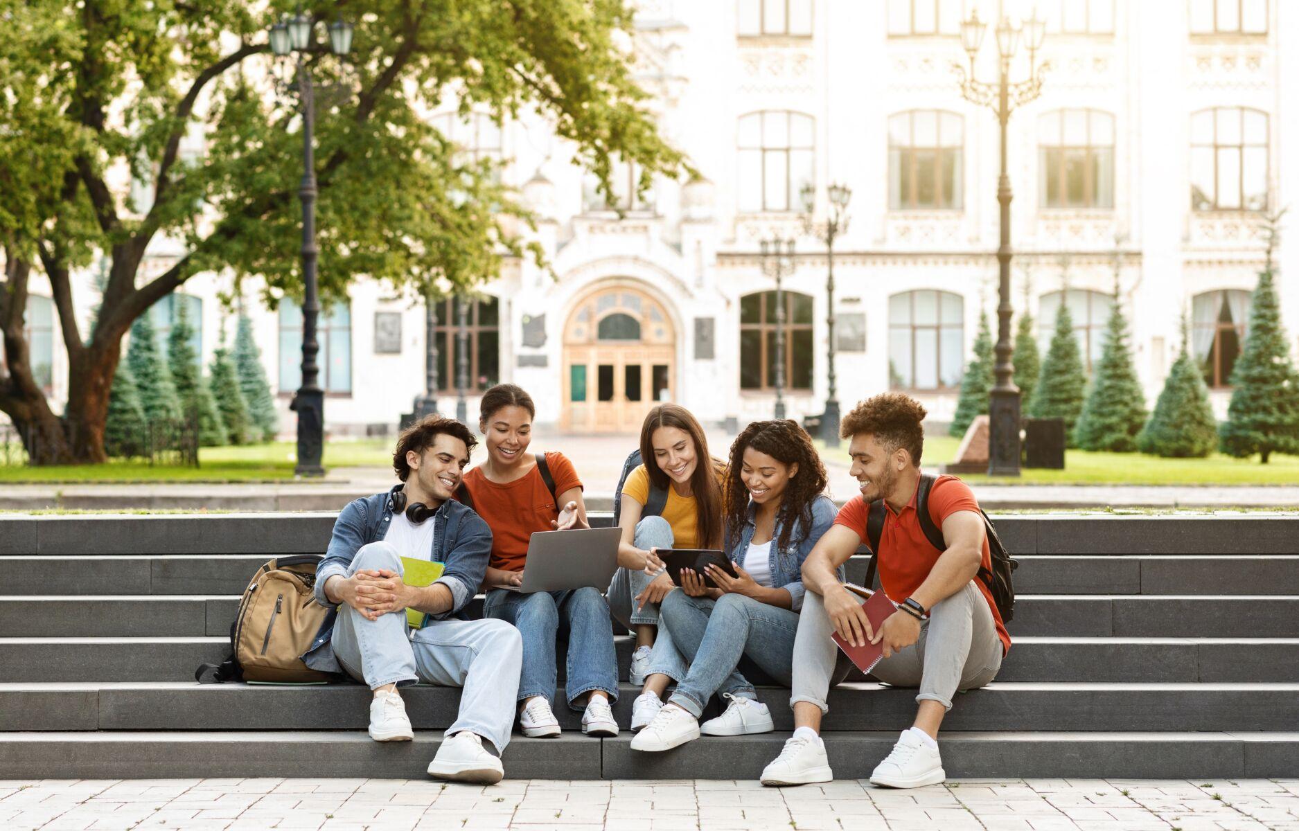 How to save money as a college student